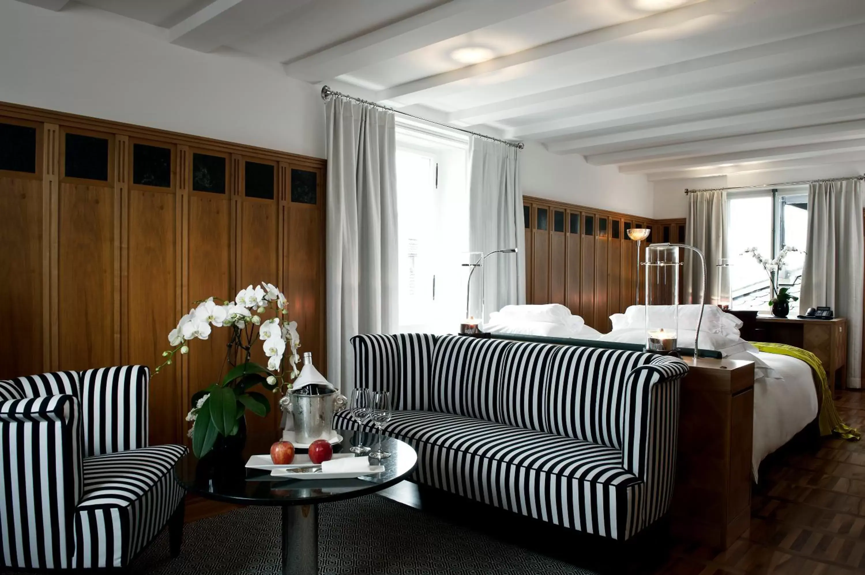 Bed in Widder Hotel - Zurichs luxury hideaway