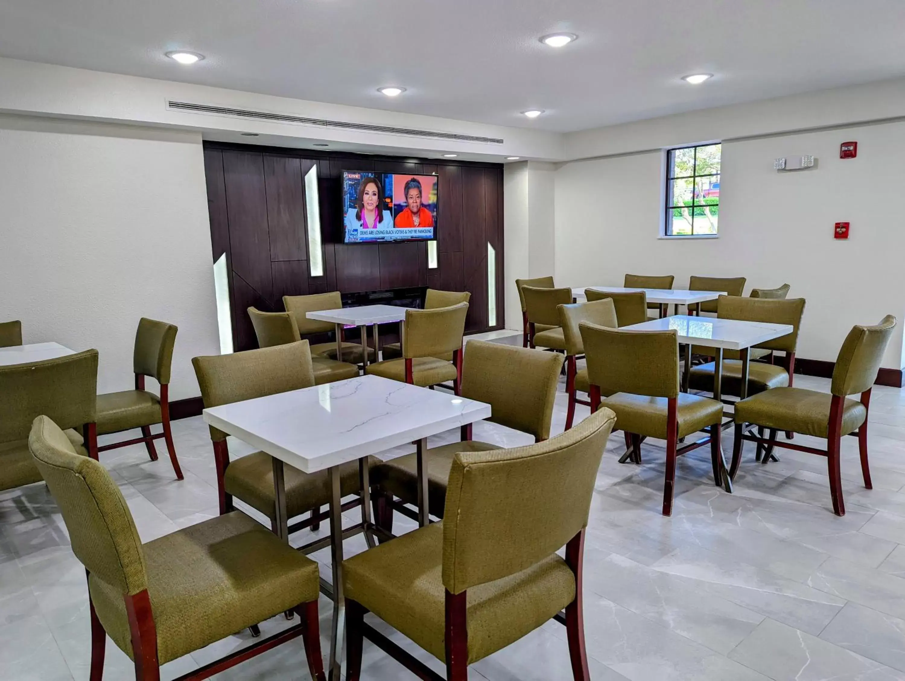 Breakfast in La Quinta Inn by Wyndham Temple Breakfast in La Quinta Inn by Wyndham Temple