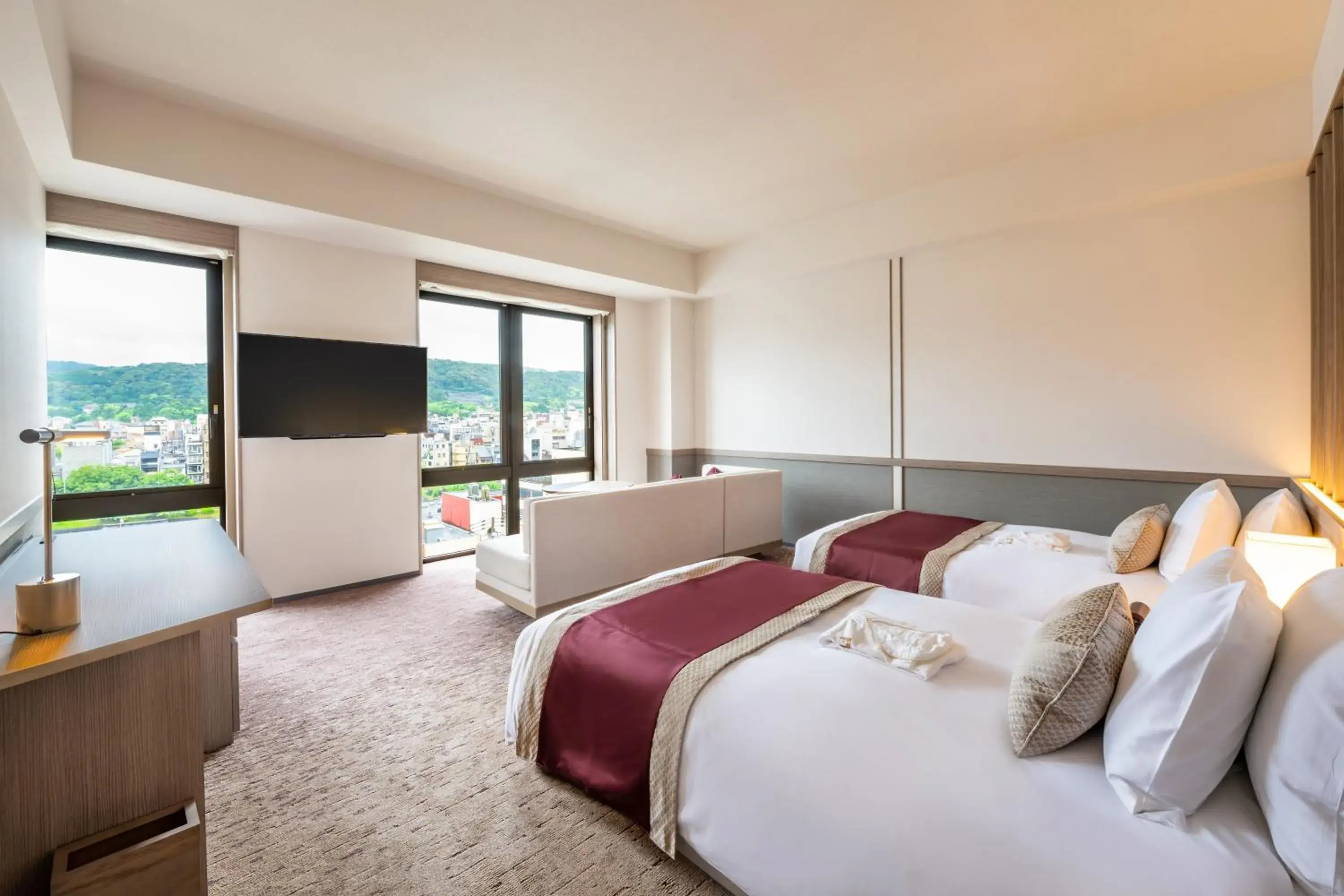 Photo of the whole room, Bed in The Gate Hotel Kyoto Takasegawa by Hulic Photo of the whole room, Bed in The Gate Hotel Kyoto Takasegawa by Hulic