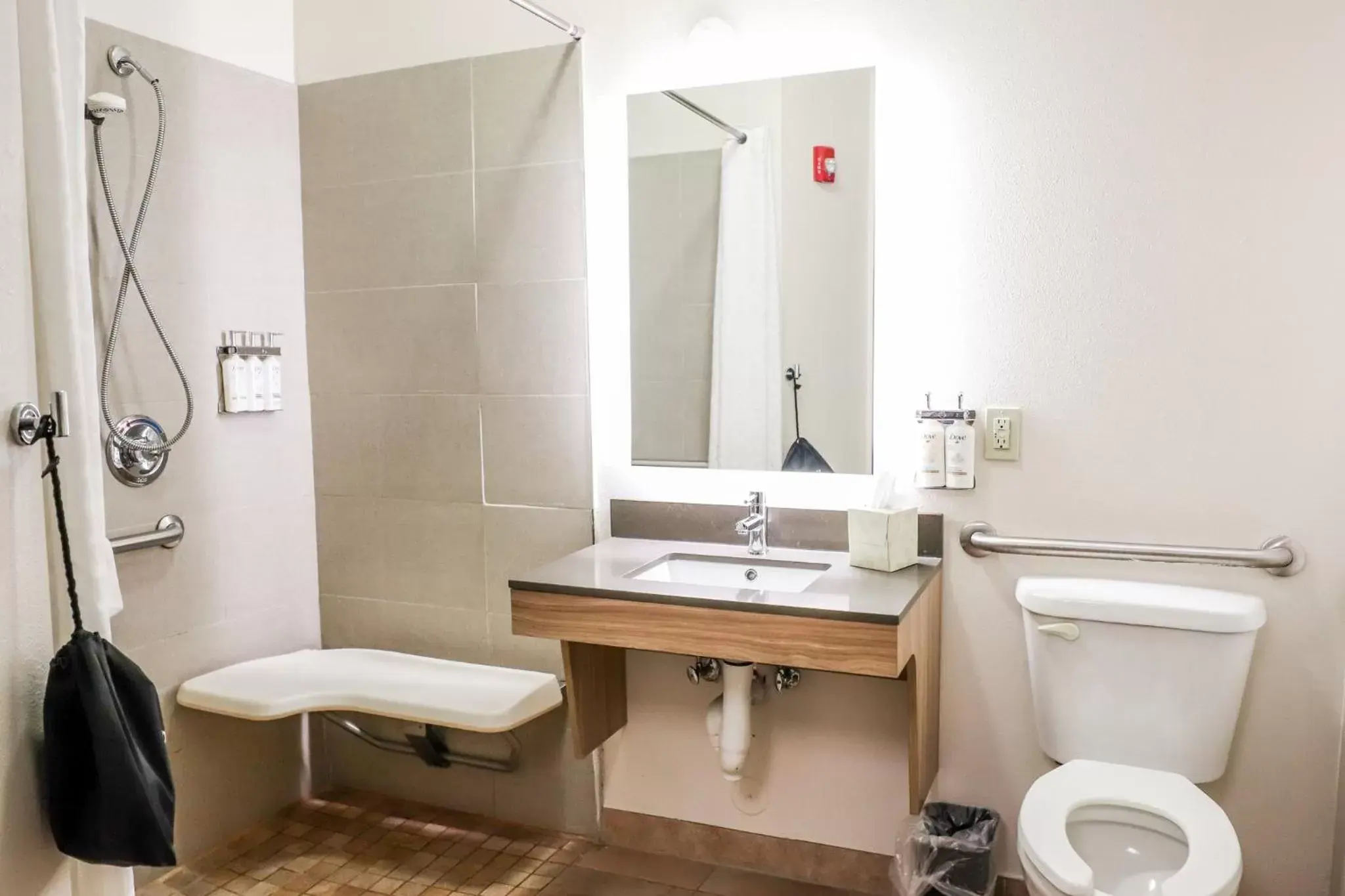 Photo of the whole room, Bathroom in Candlewood Suites Richmond Airport, an IHG Hotel