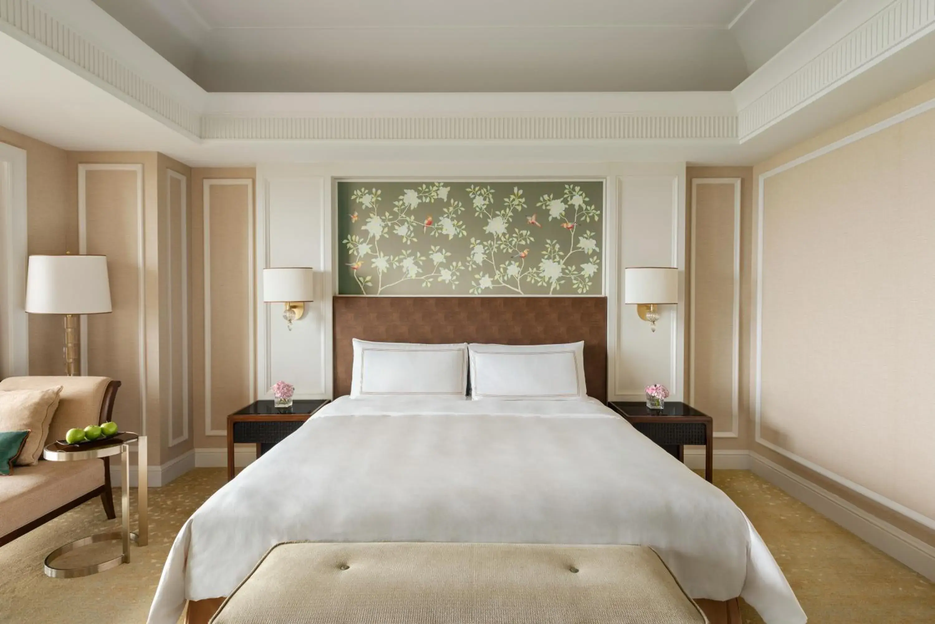 Deluxe Suite with 1 kingsize bed in Grand Hotel Haikou - Managed by Accor Deluxe Suite with 1 kingsize bed in Grand Hotel Haikou - Managed by Accor