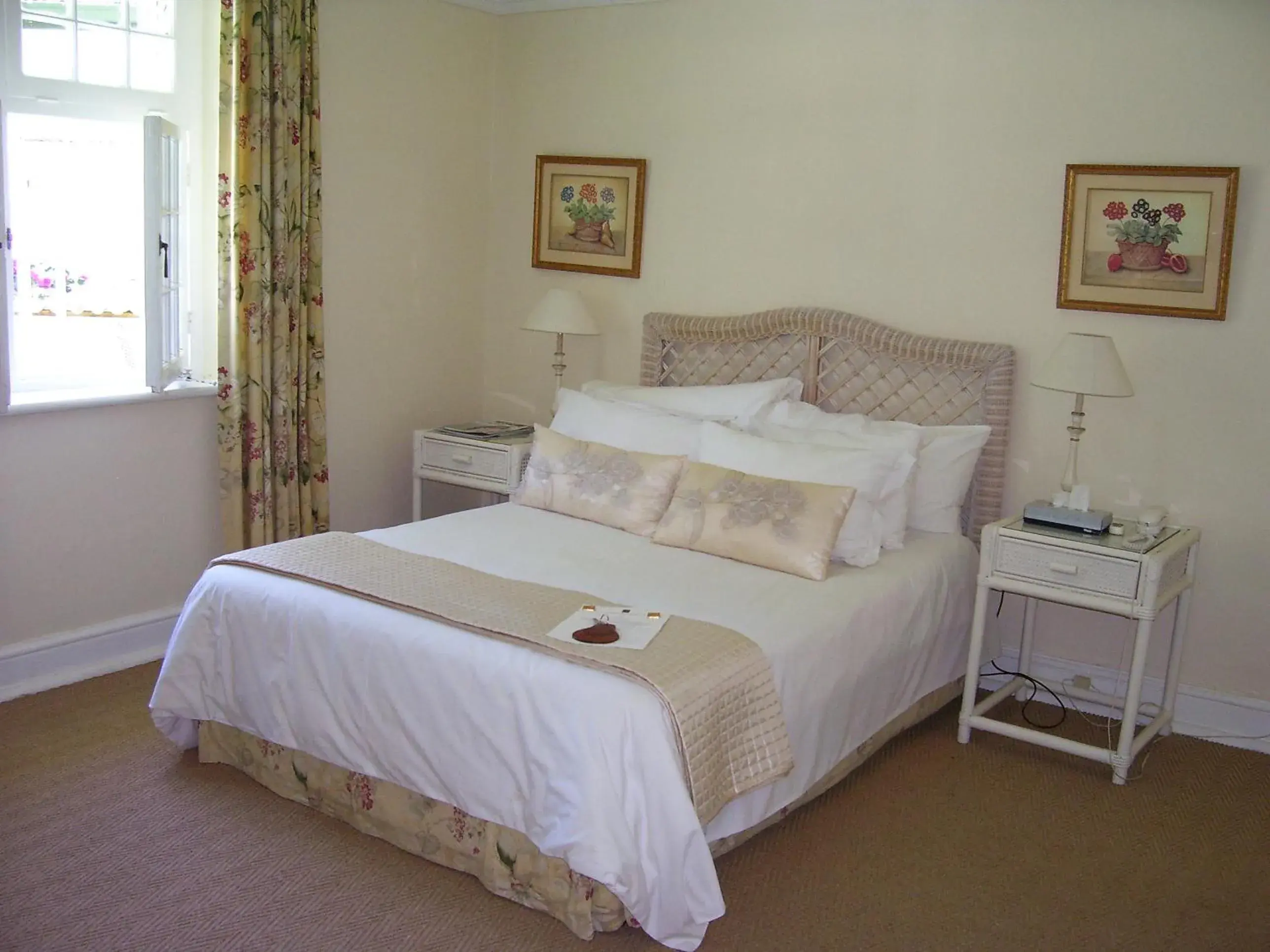 Bed in Diemersfontein Wine & Country Estate