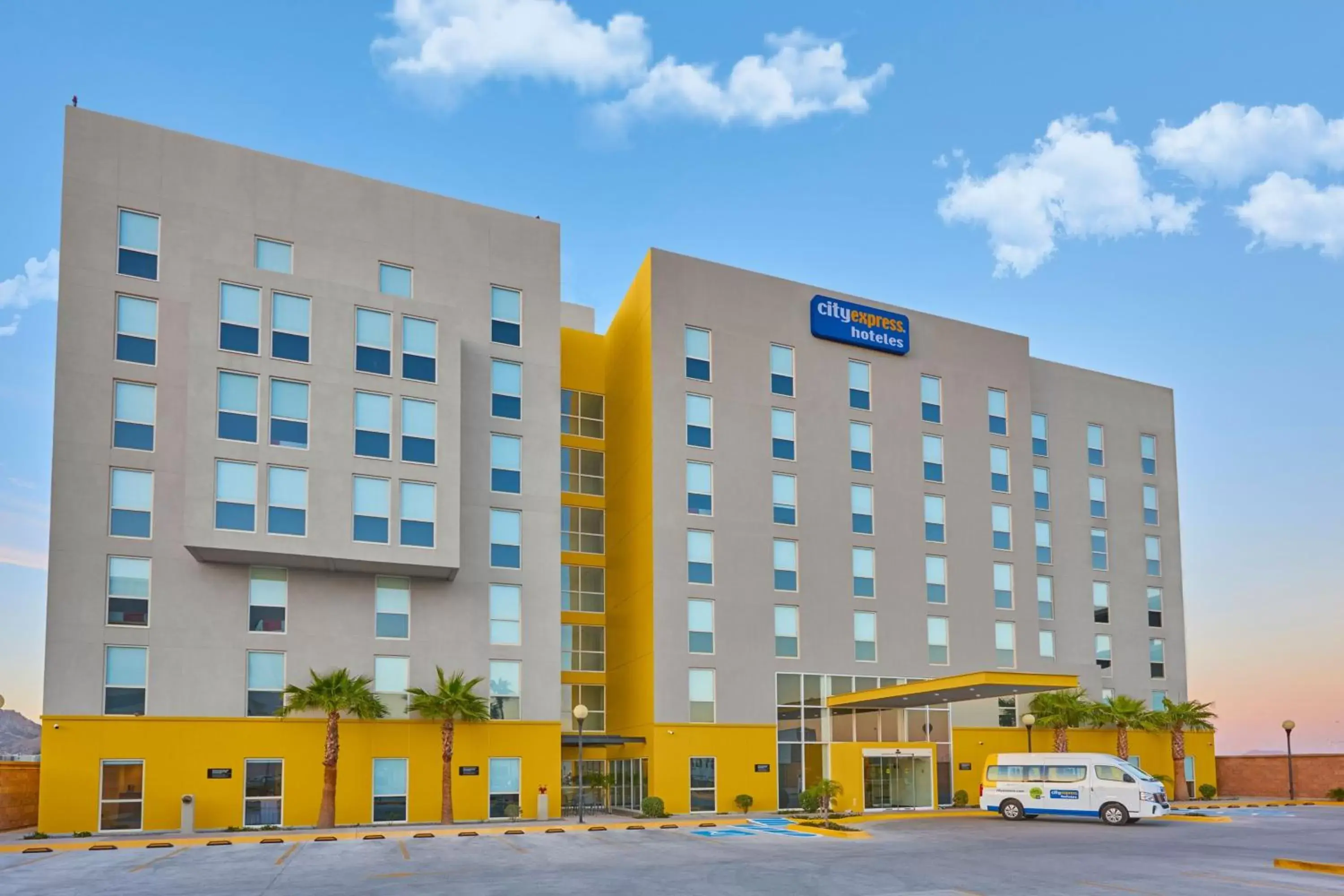 Property Building in City Express by Marriott Hermosillo Expo