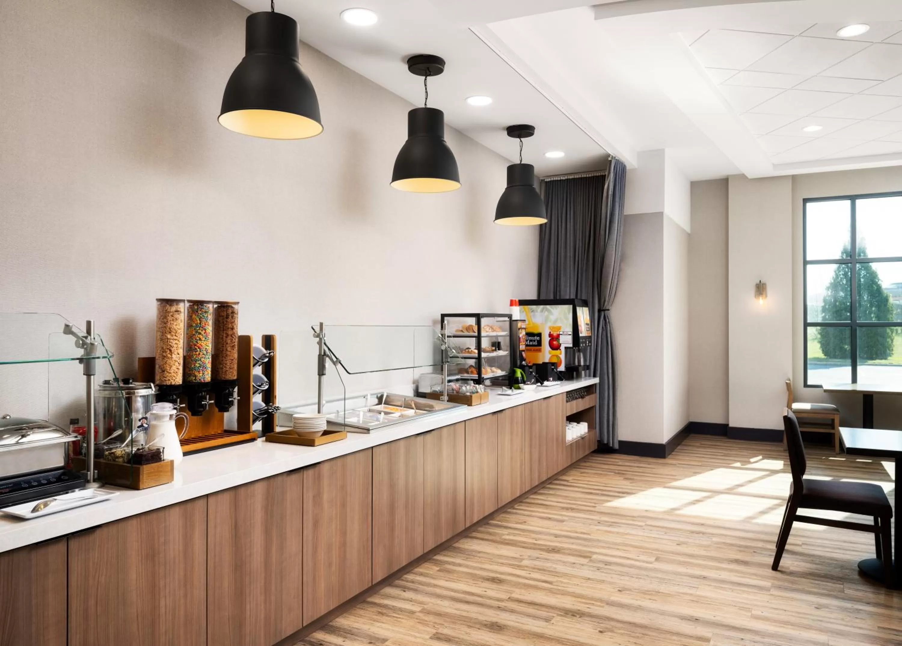 Buffet breakfast in Holiday Inn - Cincinnati - Liberty Way by IHG