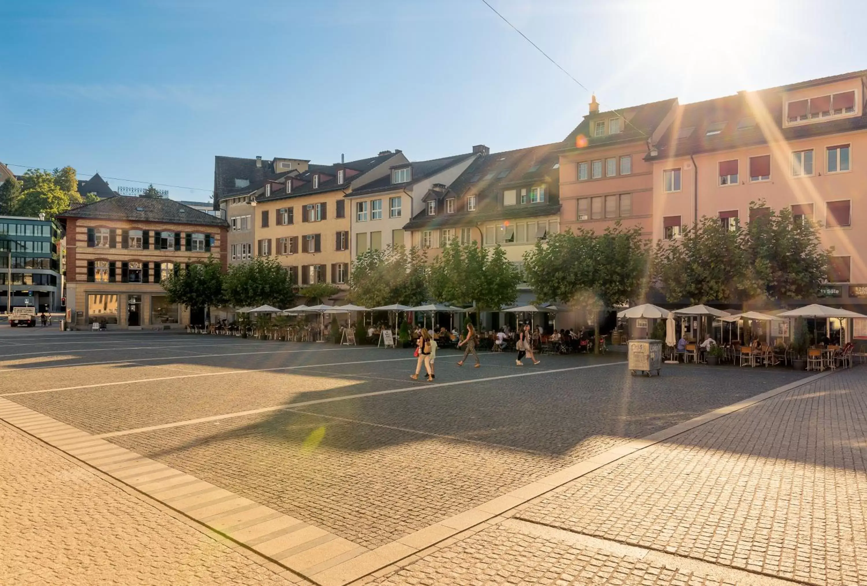 Neighbourhood, Property Building in ibis Winterthur City