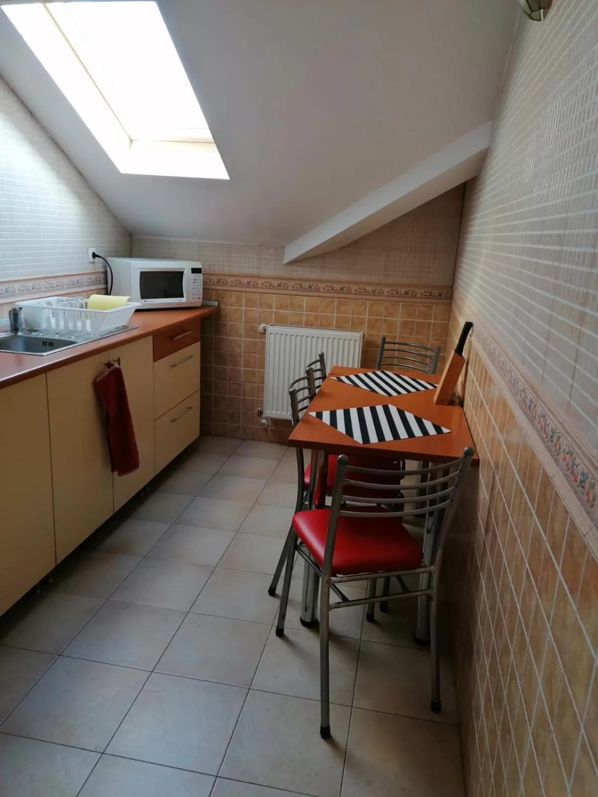 Kitchen or kitchenette in Villa Edera Residence - Gazda Profesionista