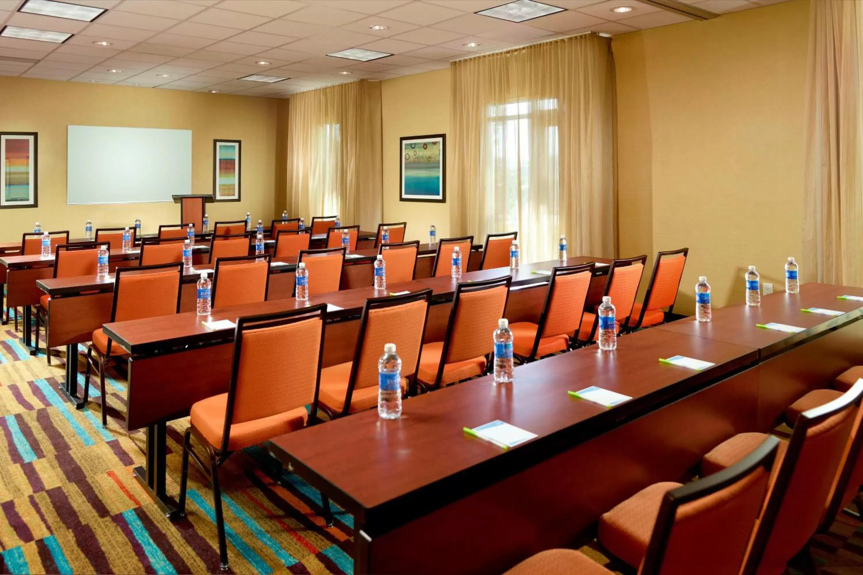 Meeting/conference room in Fairfield Inn & Suites by Marriott Fayetteville North