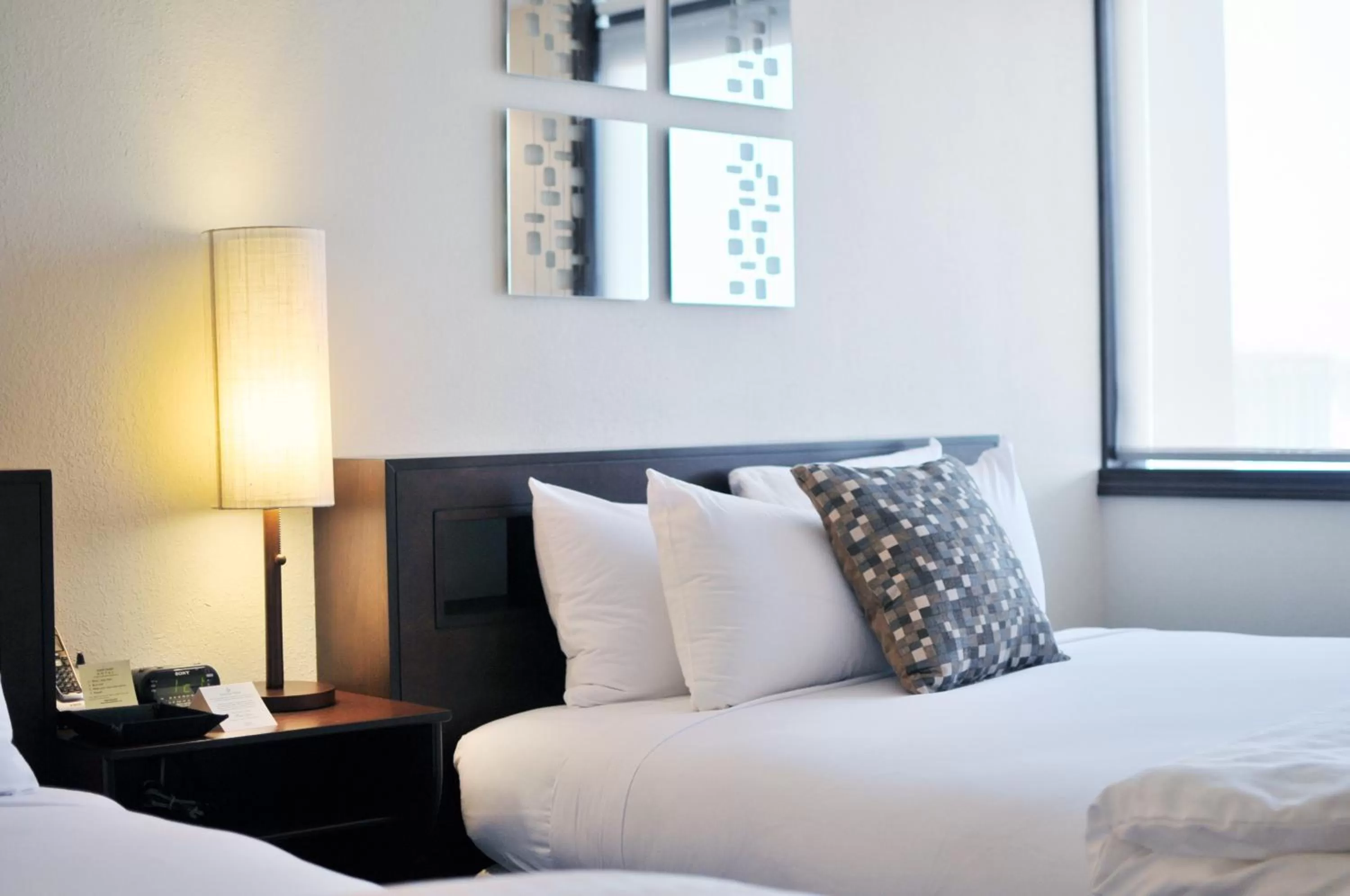 Bed in Mark Twain Hotel