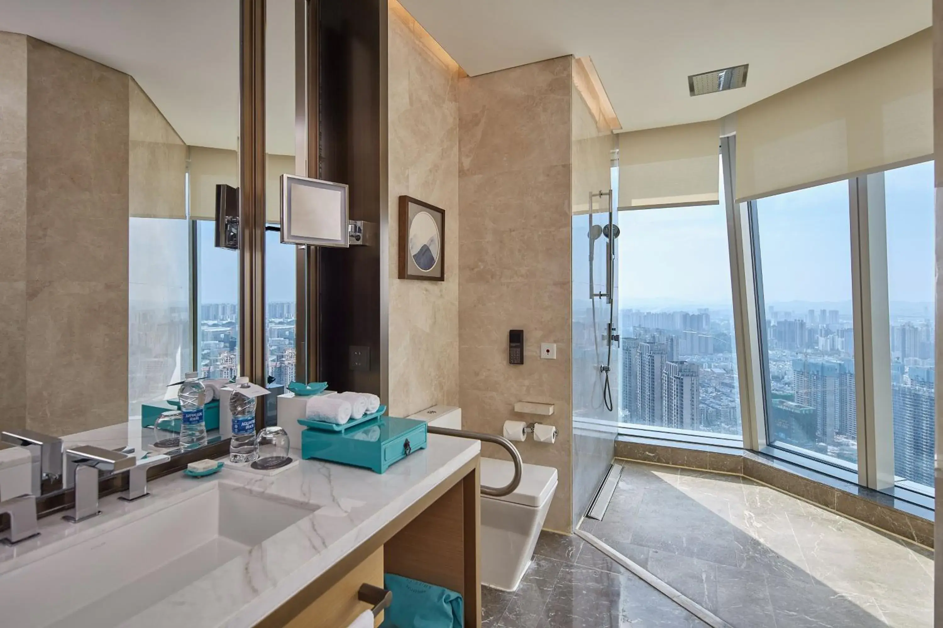 Bathroom in Meixi Lake Hotel, a Luxury Collection Hotel, Changsha