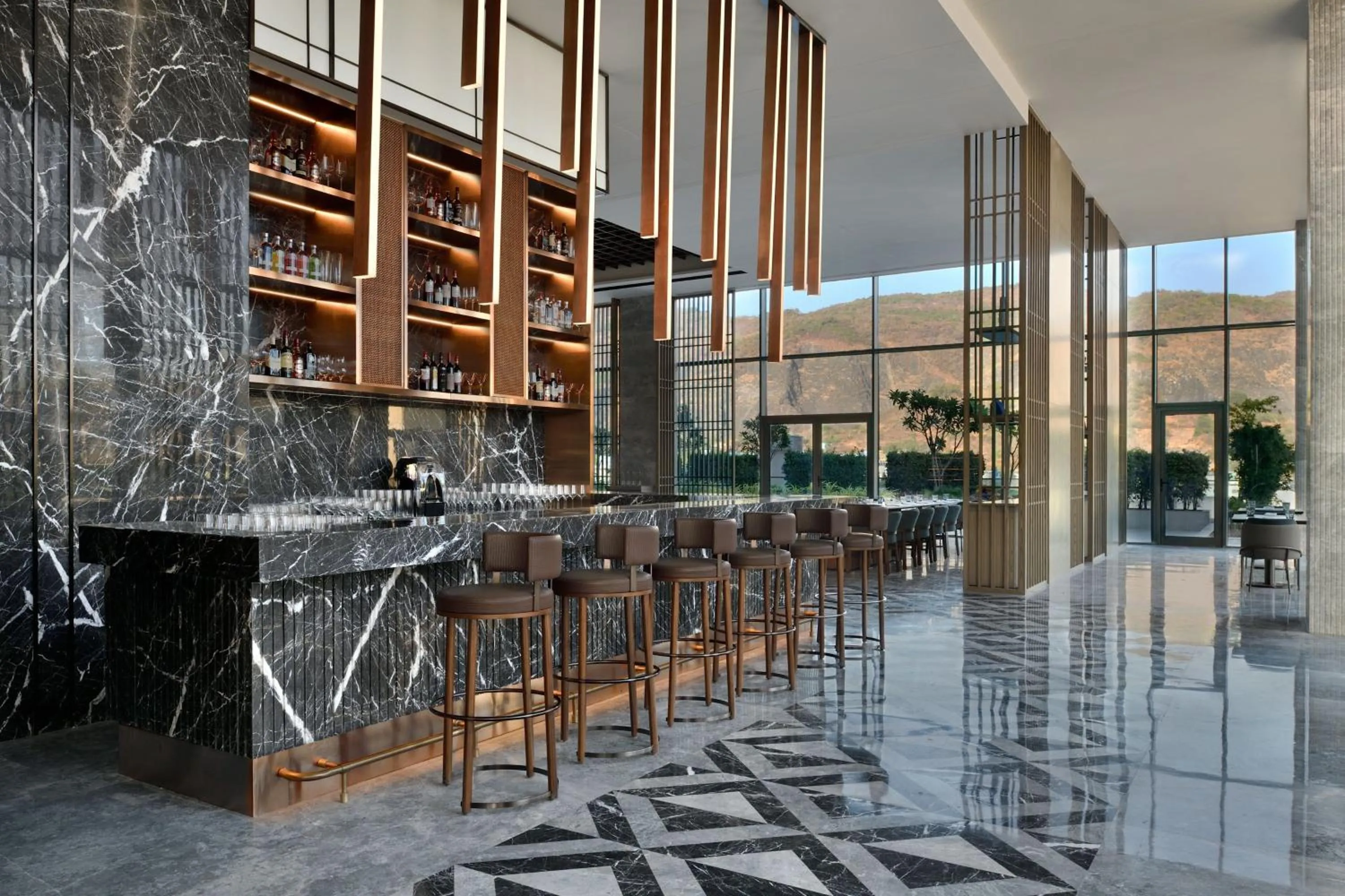 Lounge or bar in Marriott Executive Apartments Navi Mumbai