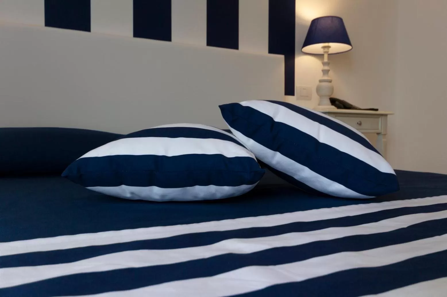 Hot Tub, Bed in Hotel Nautilus