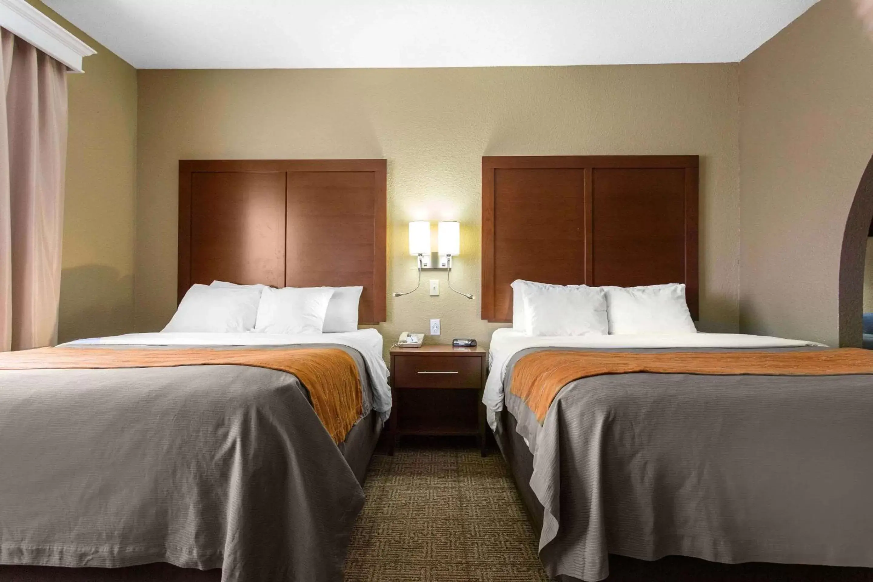 Photo of the whole room, Bed in Comfort Inn & Suites Deming