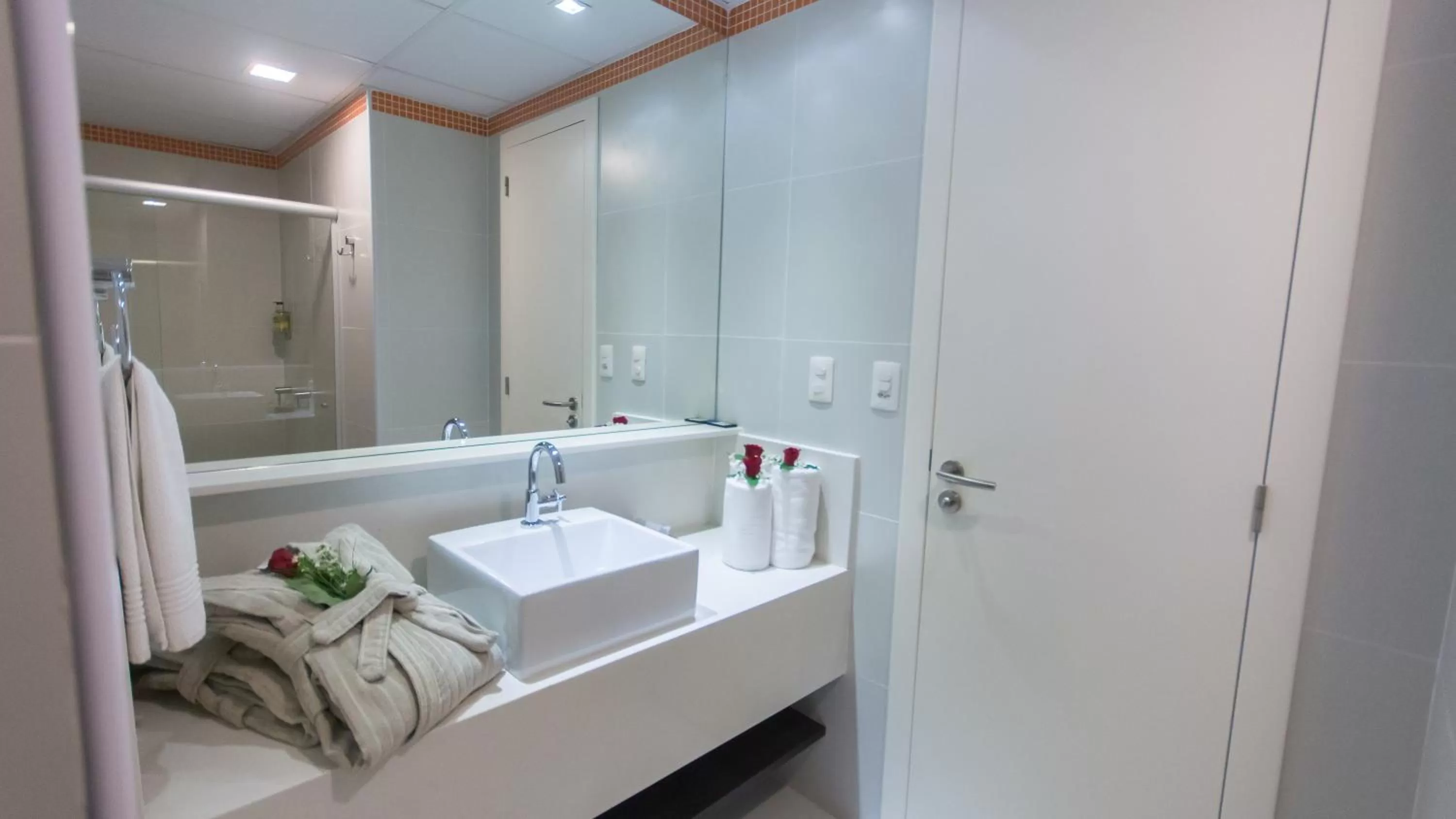 Swimming pool in Mais Hotel Aeroporto Salvador