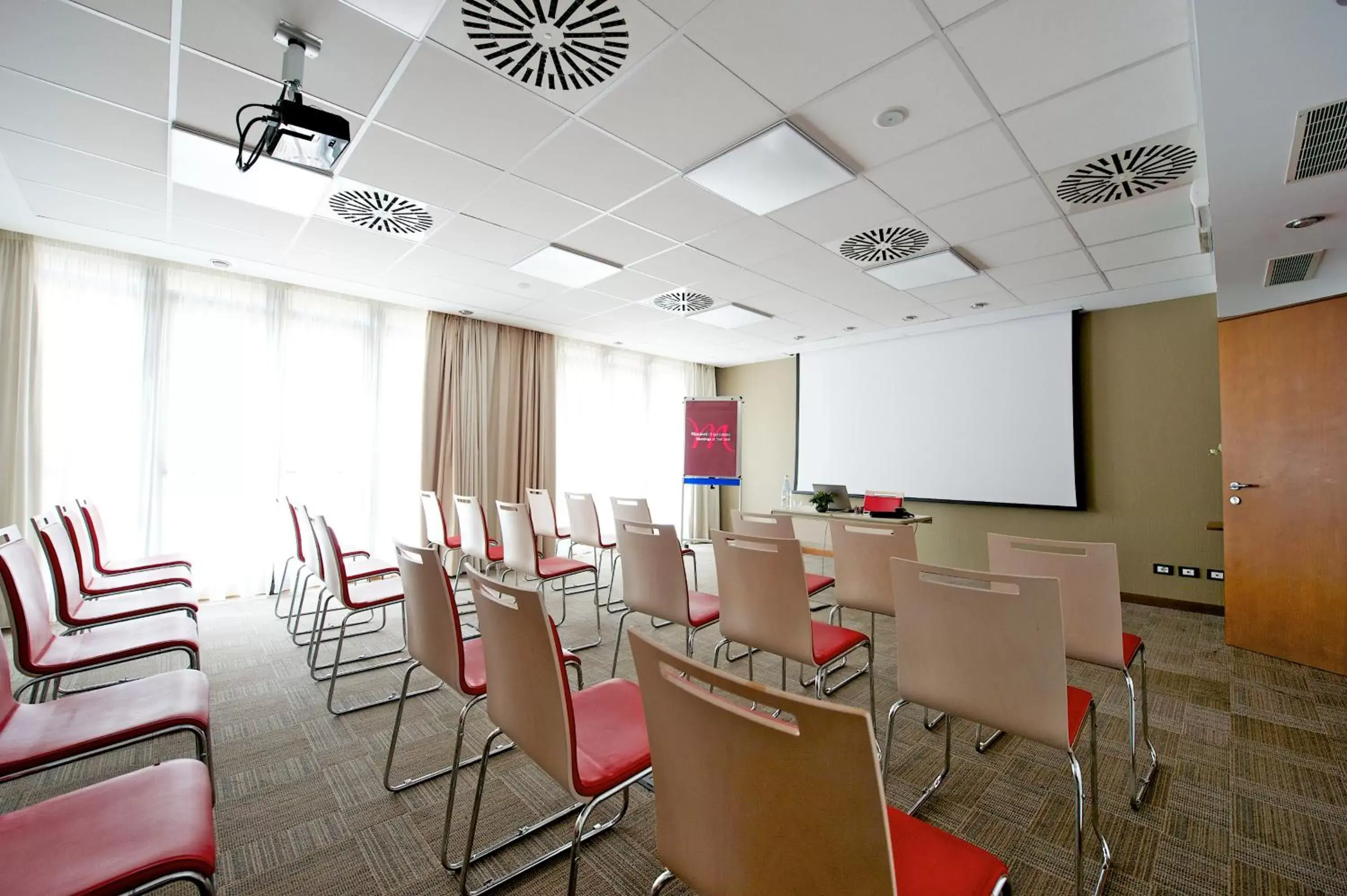 Business facilities in Mercure Bologna Centro