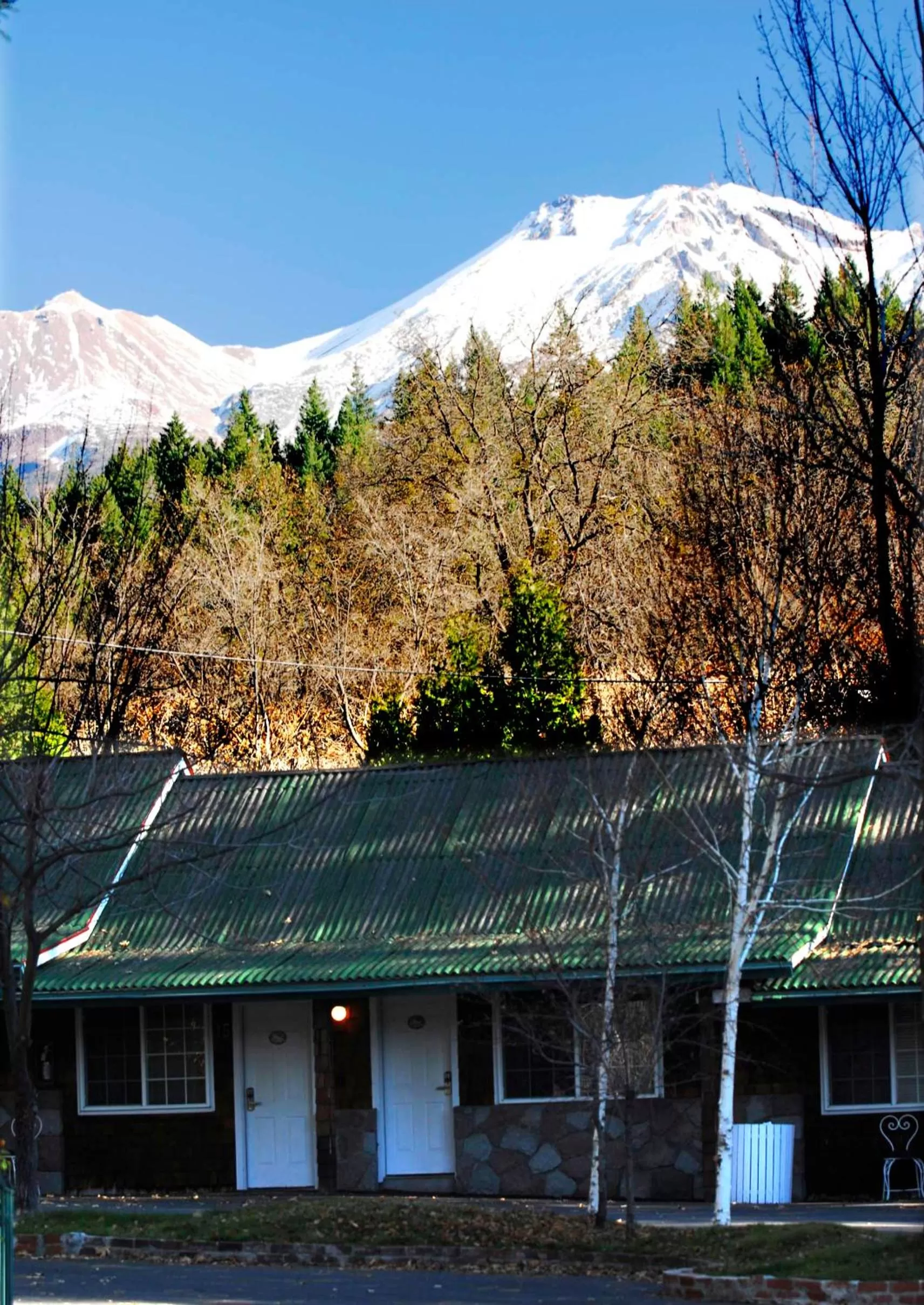 Property building in Strawberry Valley Inn