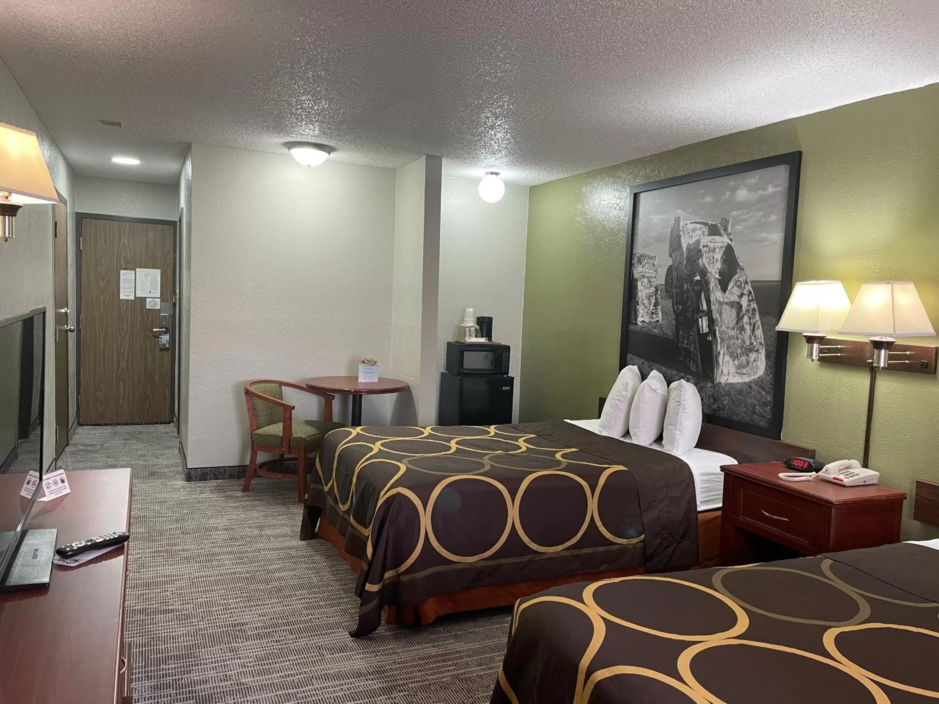 Photo of the whole room, Bed in Super 8 by Wyndham Amarillo Central TX