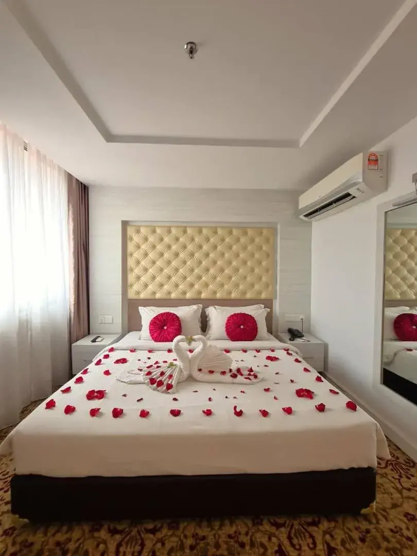 Decorative detail, Bed in De Palma Hotel Shah Alam
