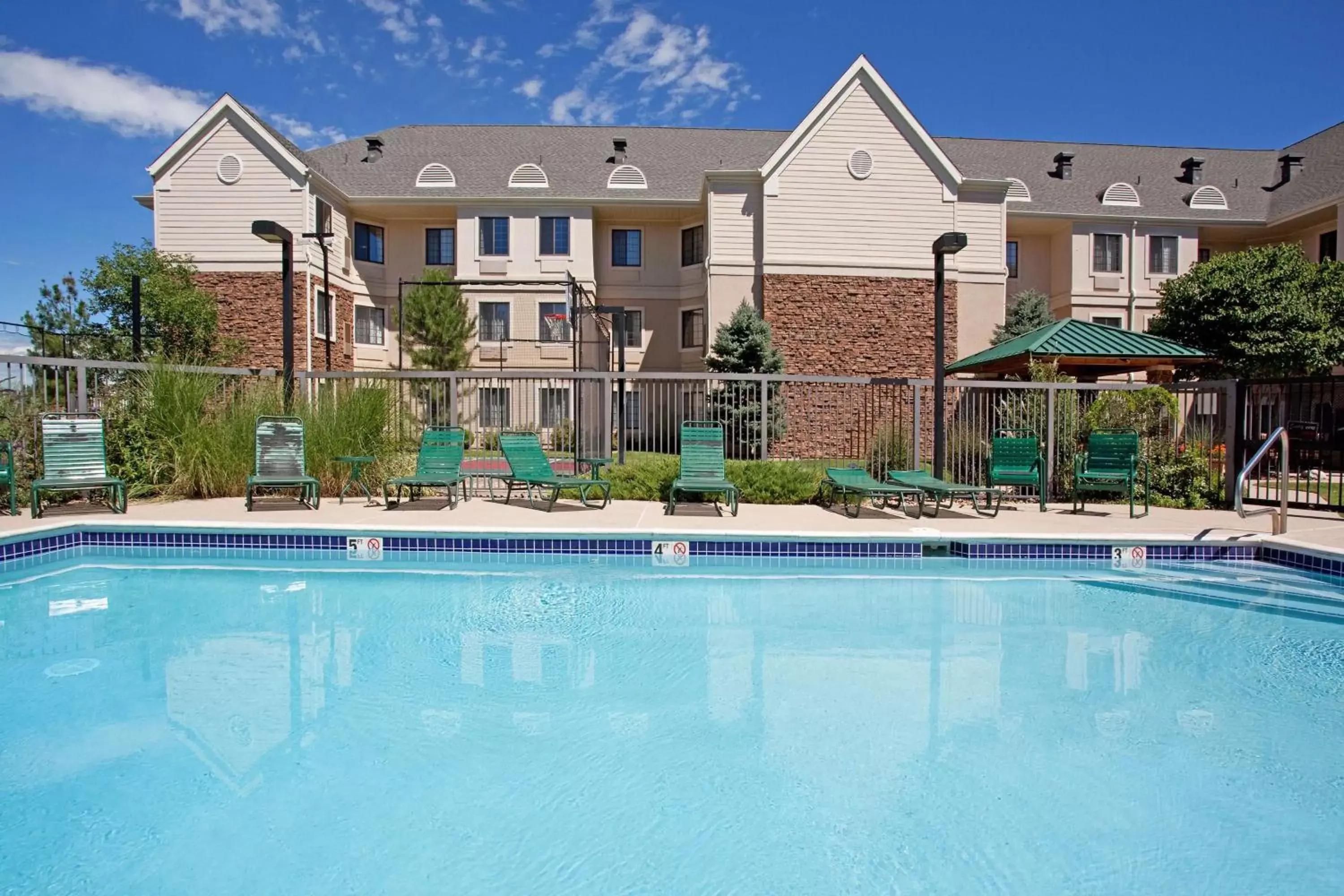 Pool view, Property Building in Sonesta ES Suites Denver South - Park Meadows