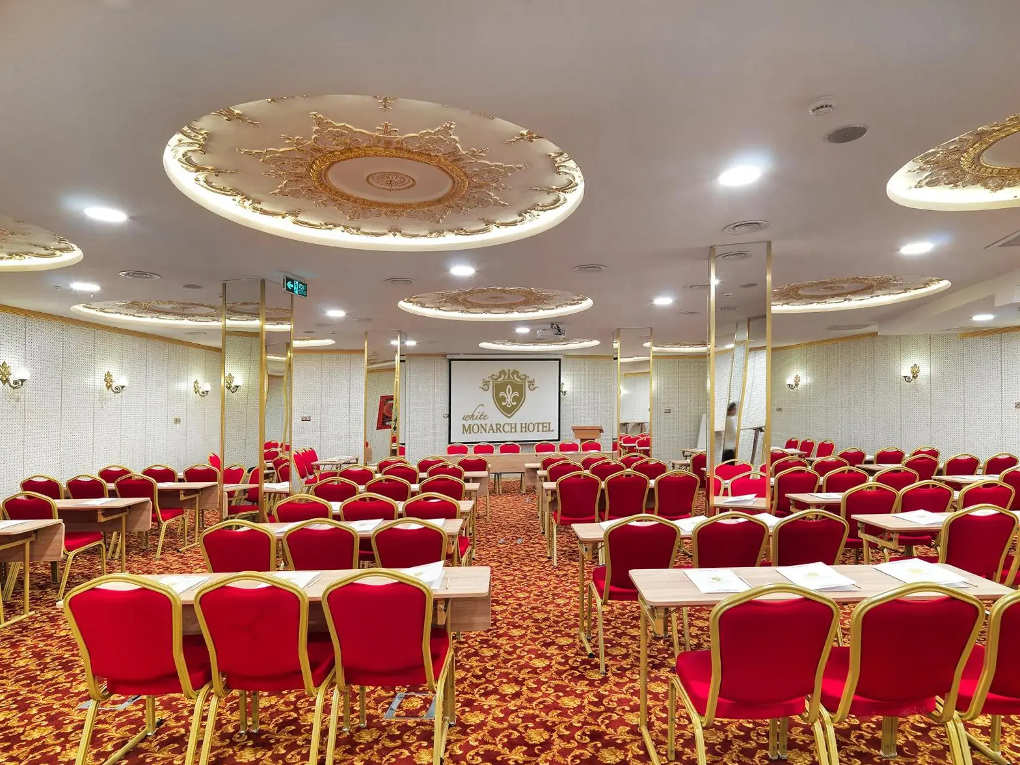 Banquet/Function facilities in White Monarch Hotel