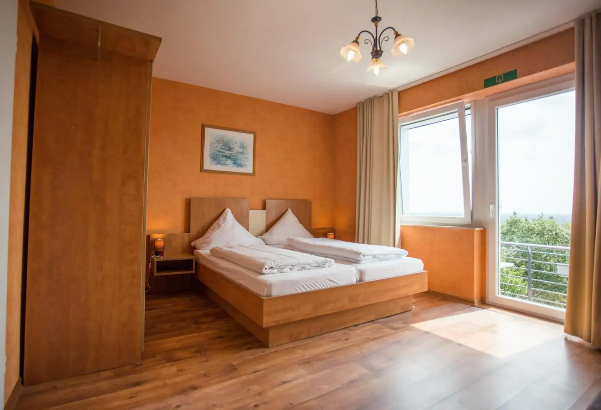 Standard Double Room - single occupancy in Hotel Bismarckhöhe