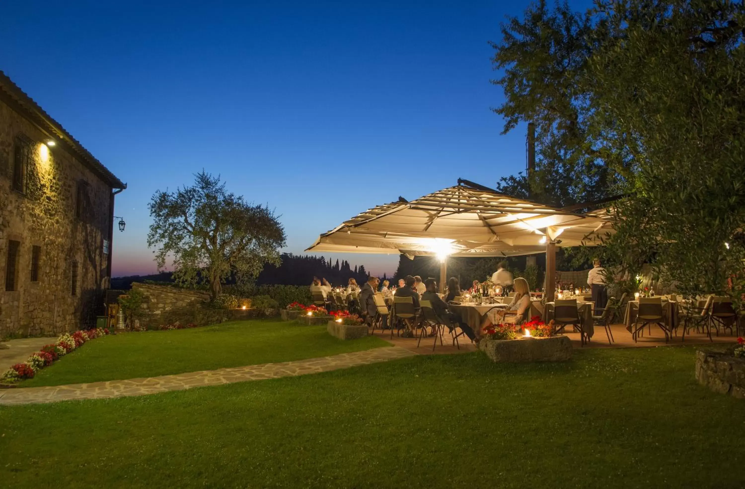 Restaurant/places to eat, Garden in Hotel Belvedere Di San Leonino