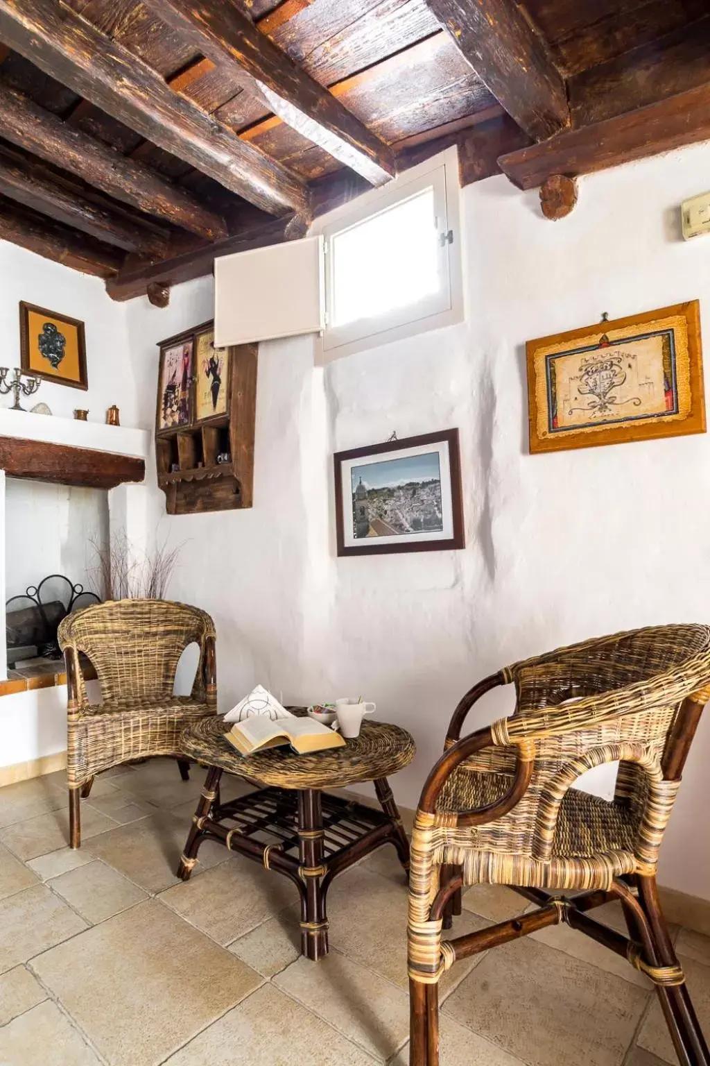 Decorative detail, Seating Area in B&B Borgo San Martino