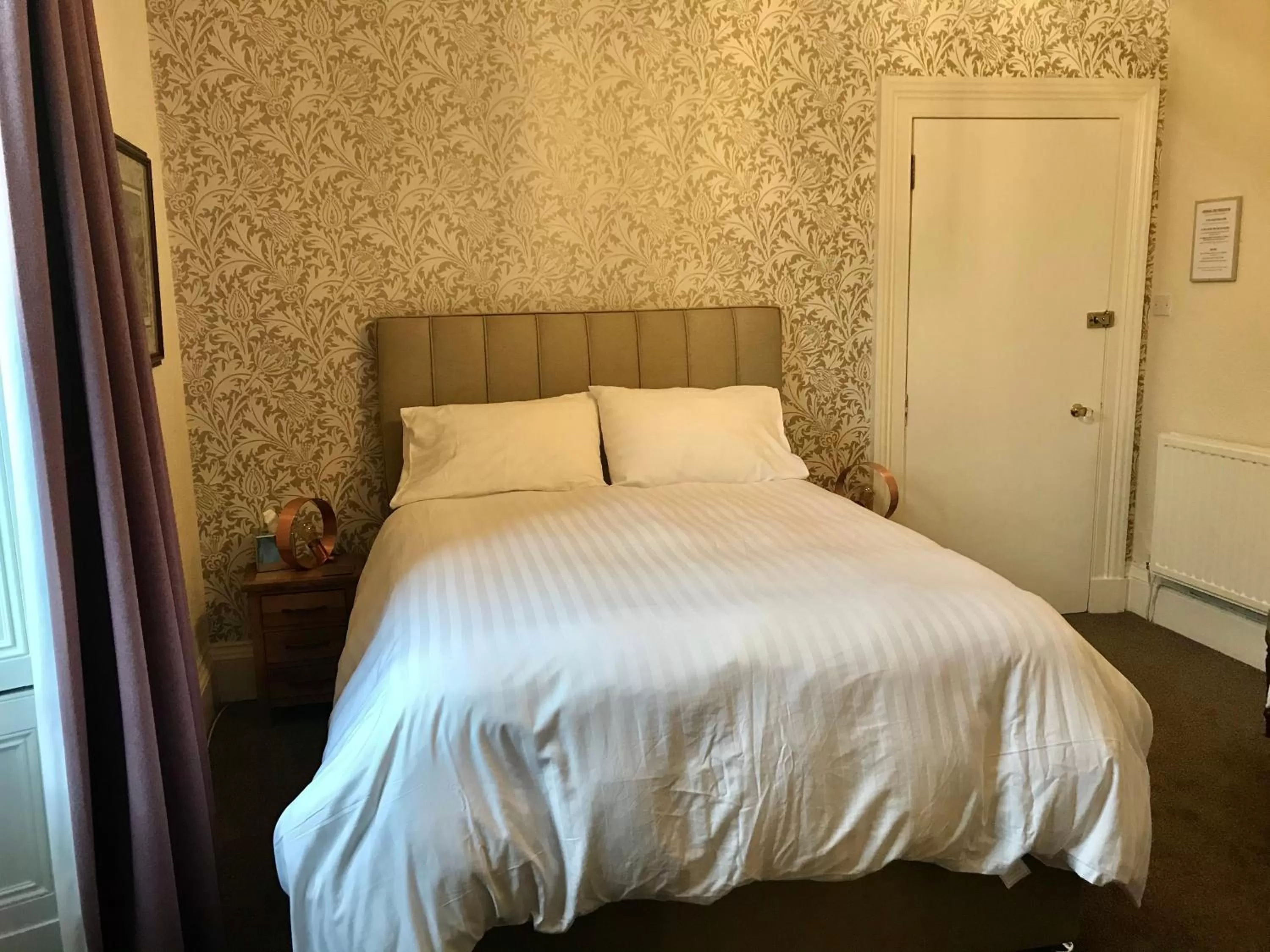 Bedroom, Bed in Ravenswood Guest House