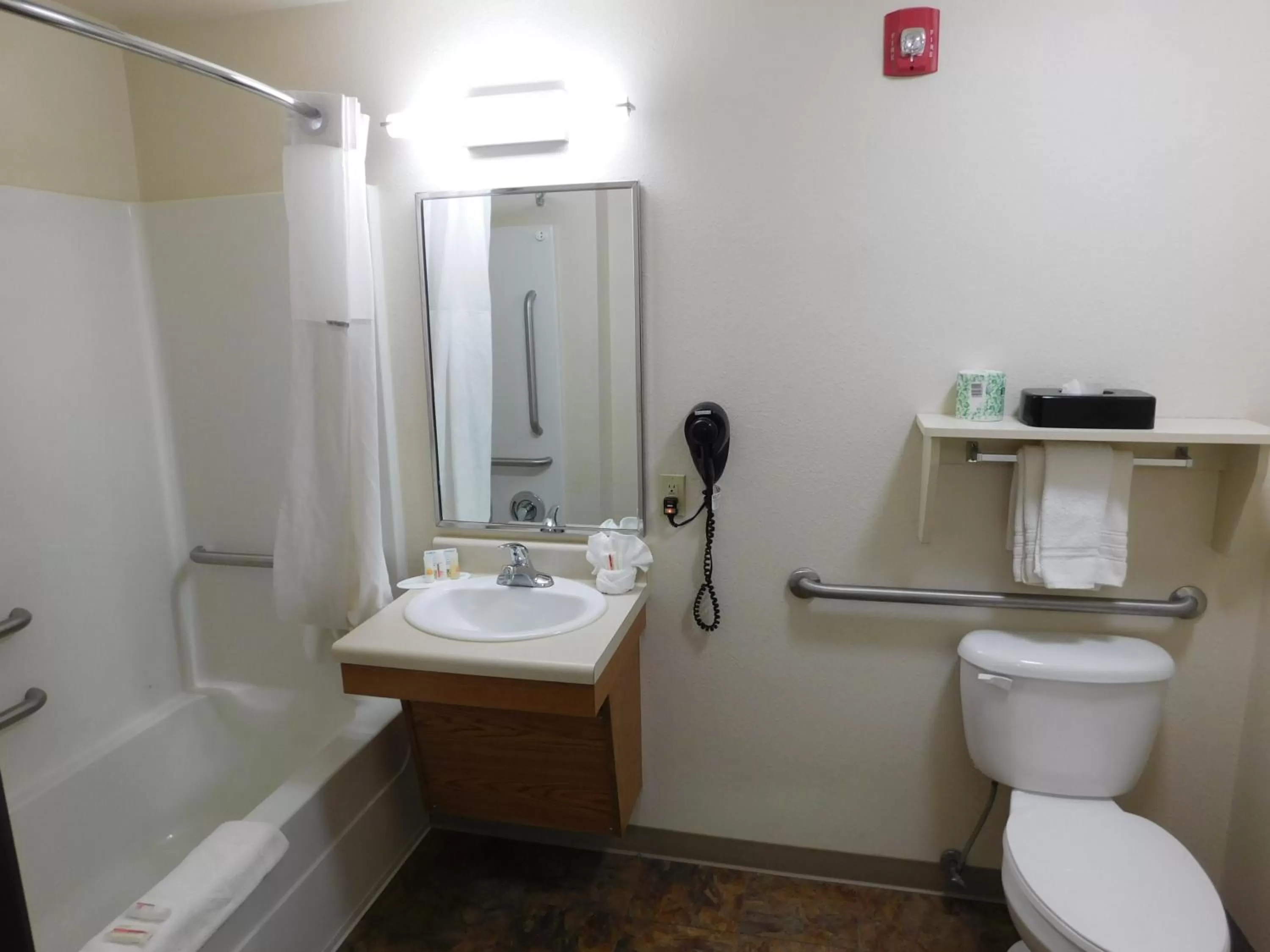 Bathroom in Birch Hill Suites Rochester - Med City