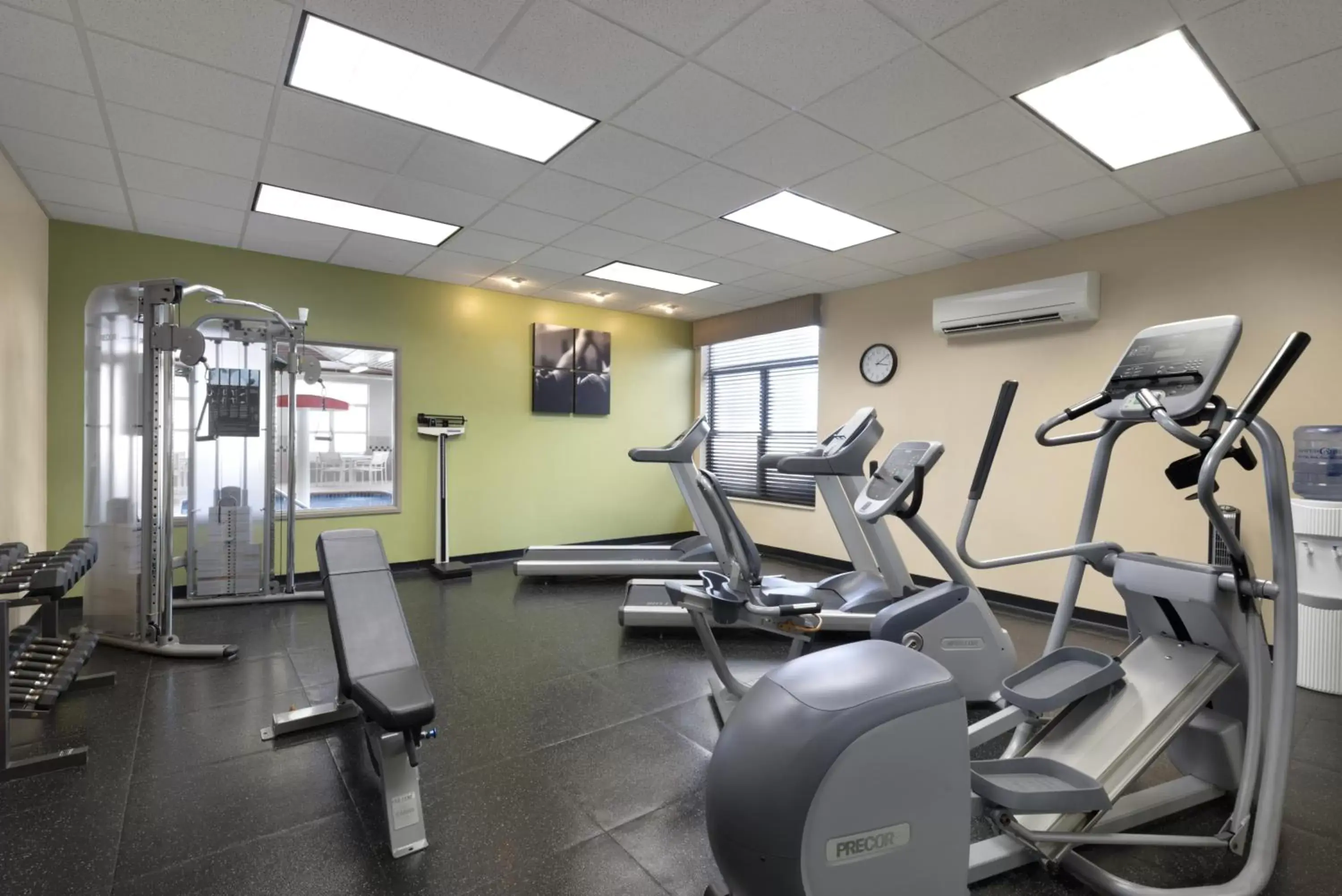 Fitness centre/facilities, Fitness Center/Facilities in Country Inn & Suites by Radisson, Houghton, MI