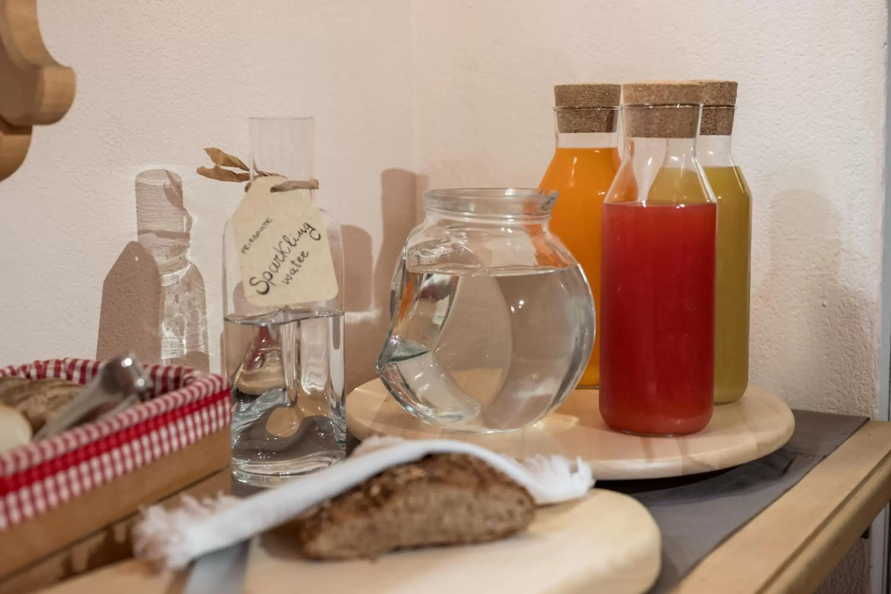 Continental breakfast in Meublè Garnì Della Contea