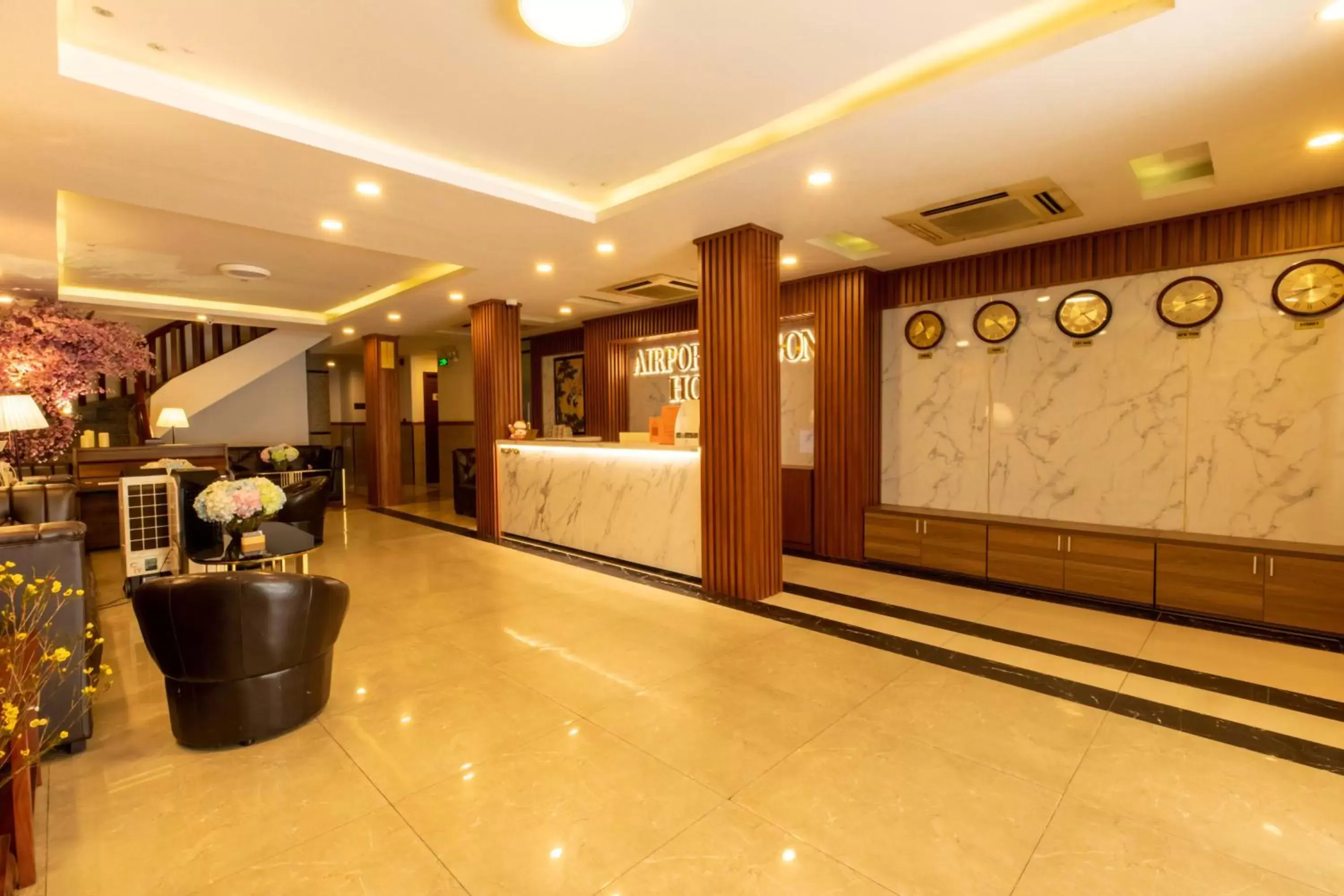 Lobby or reception, Lobby/Reception in Airport Saigon Hotel - Gần ẩm thực đêm chợ Phạm Văn Hai