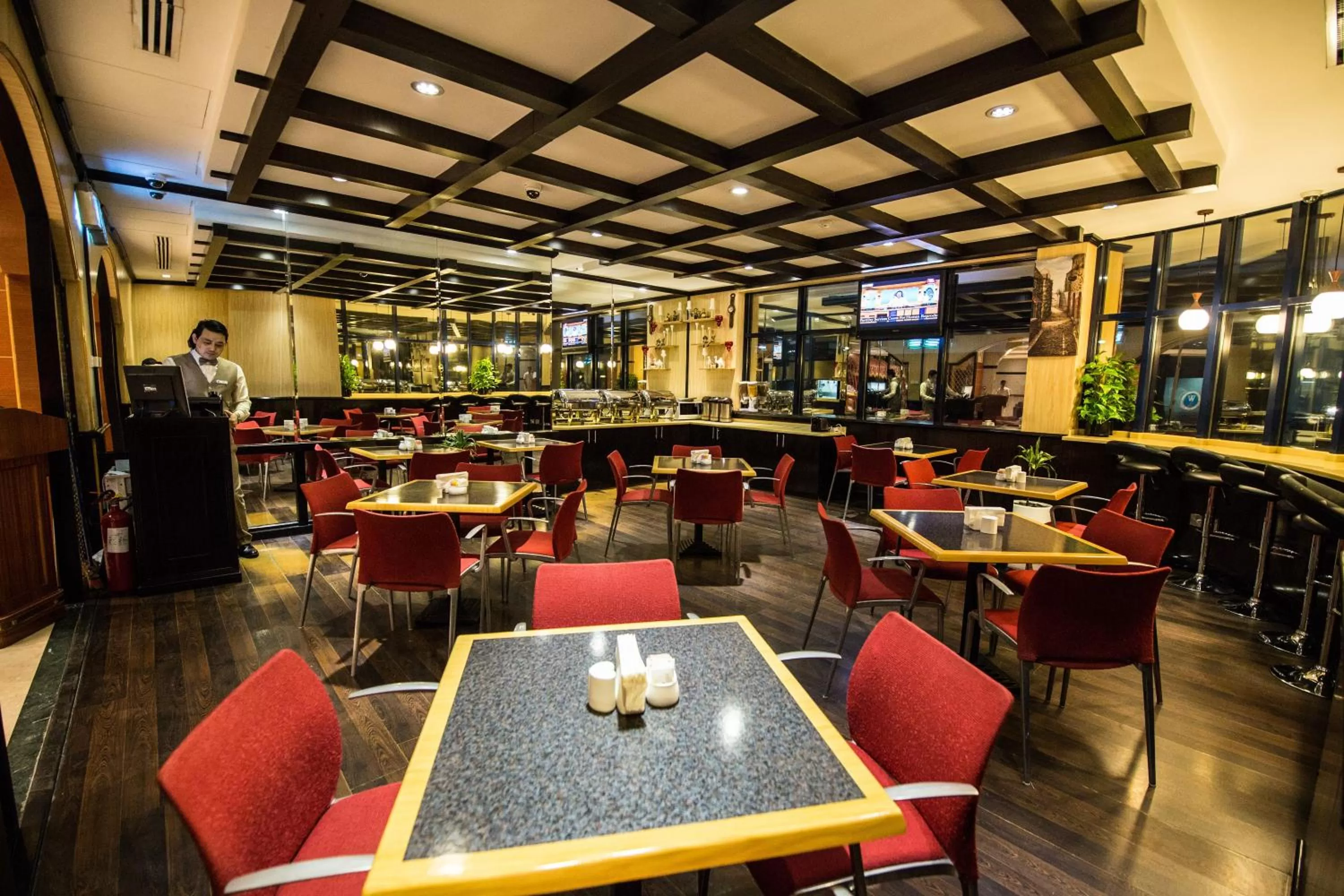 Restaurant/places to eat in Welcome Hotel Apartments 1