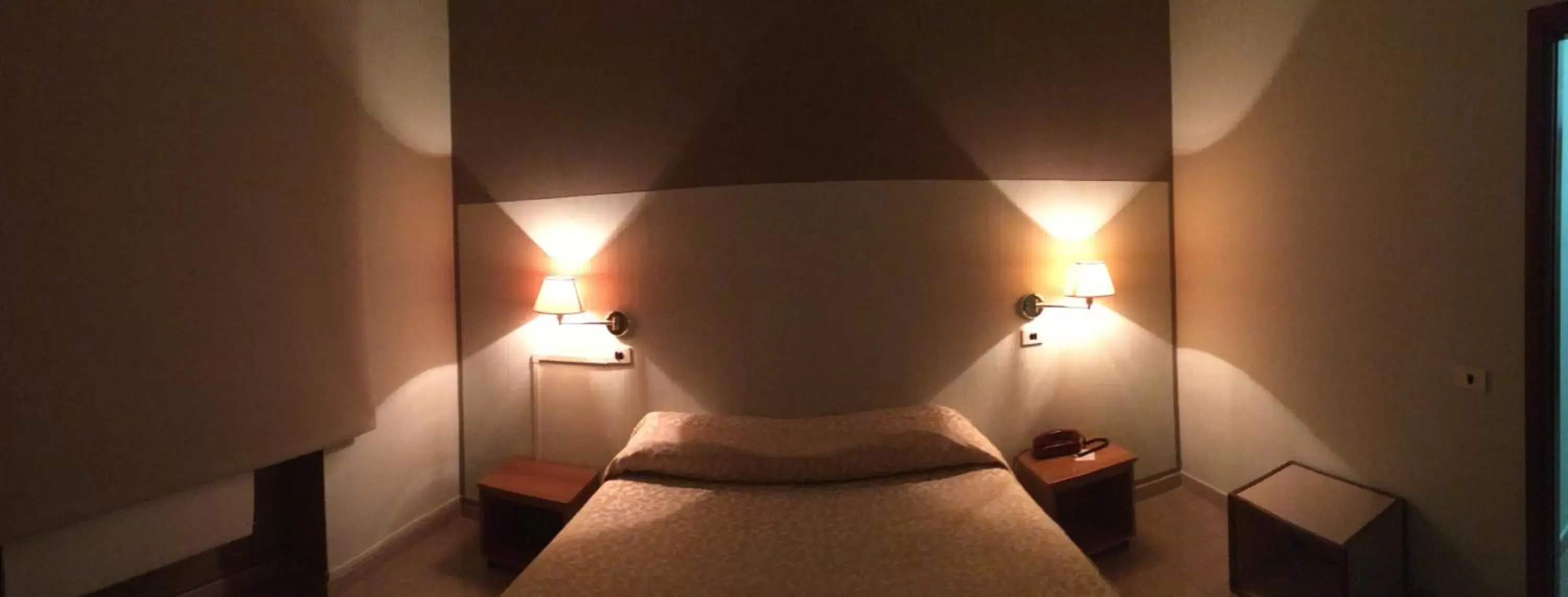 Bedroom, Bed in Hotel Plaza