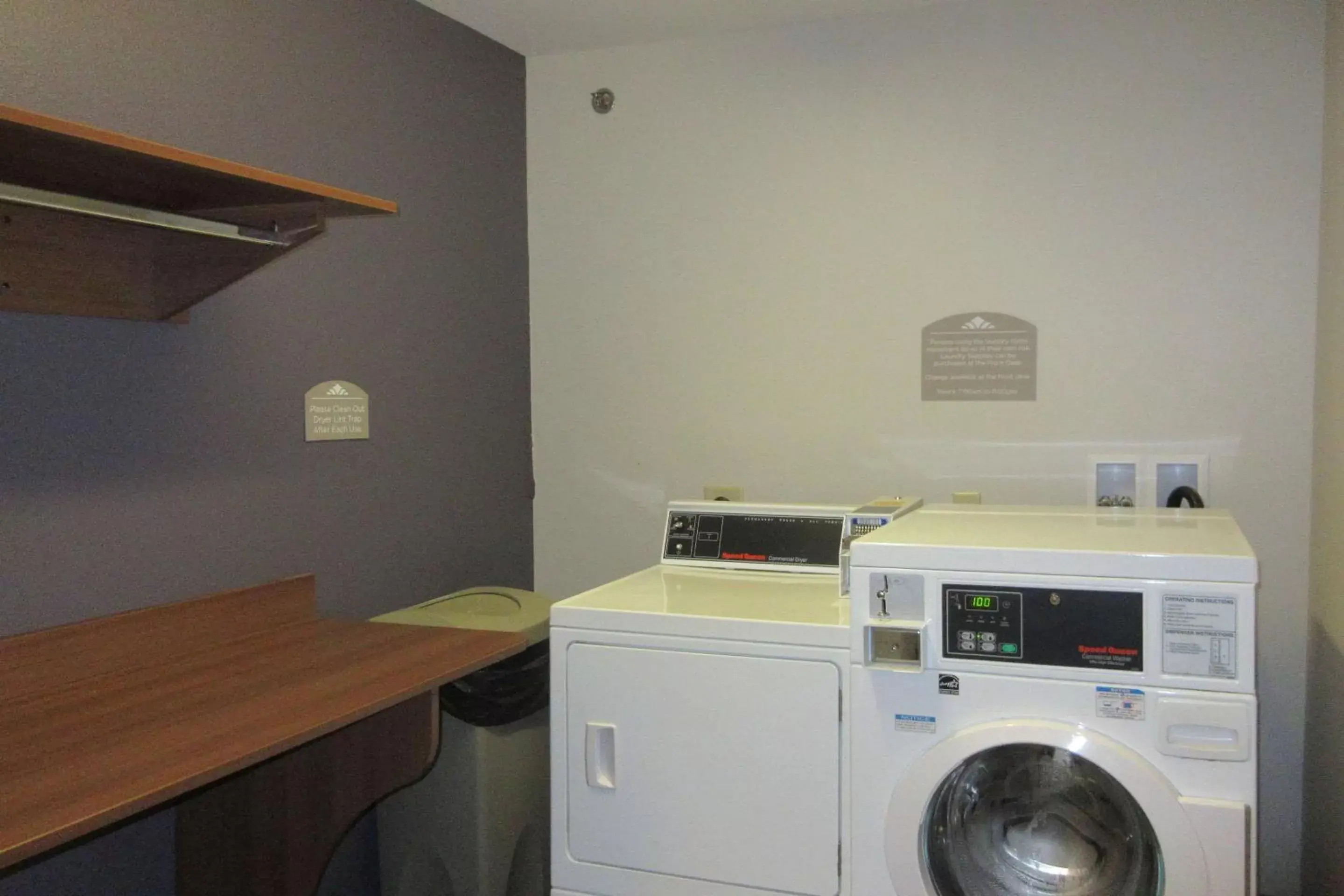 On site, Kitchen/Kitchenette in Quality Inn & Suites