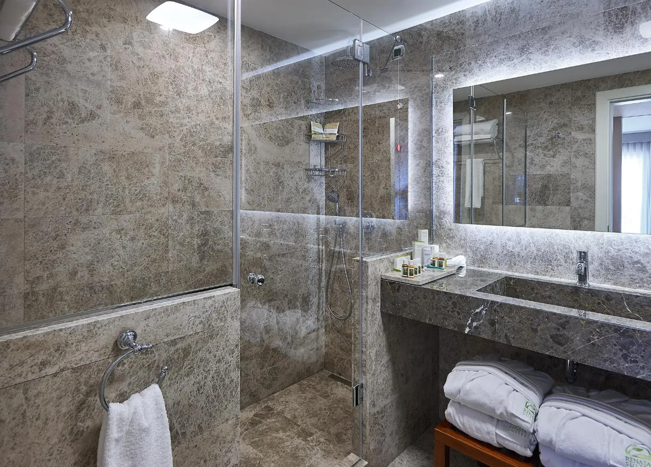Bathroom in Renata Suites Boutique Hotel