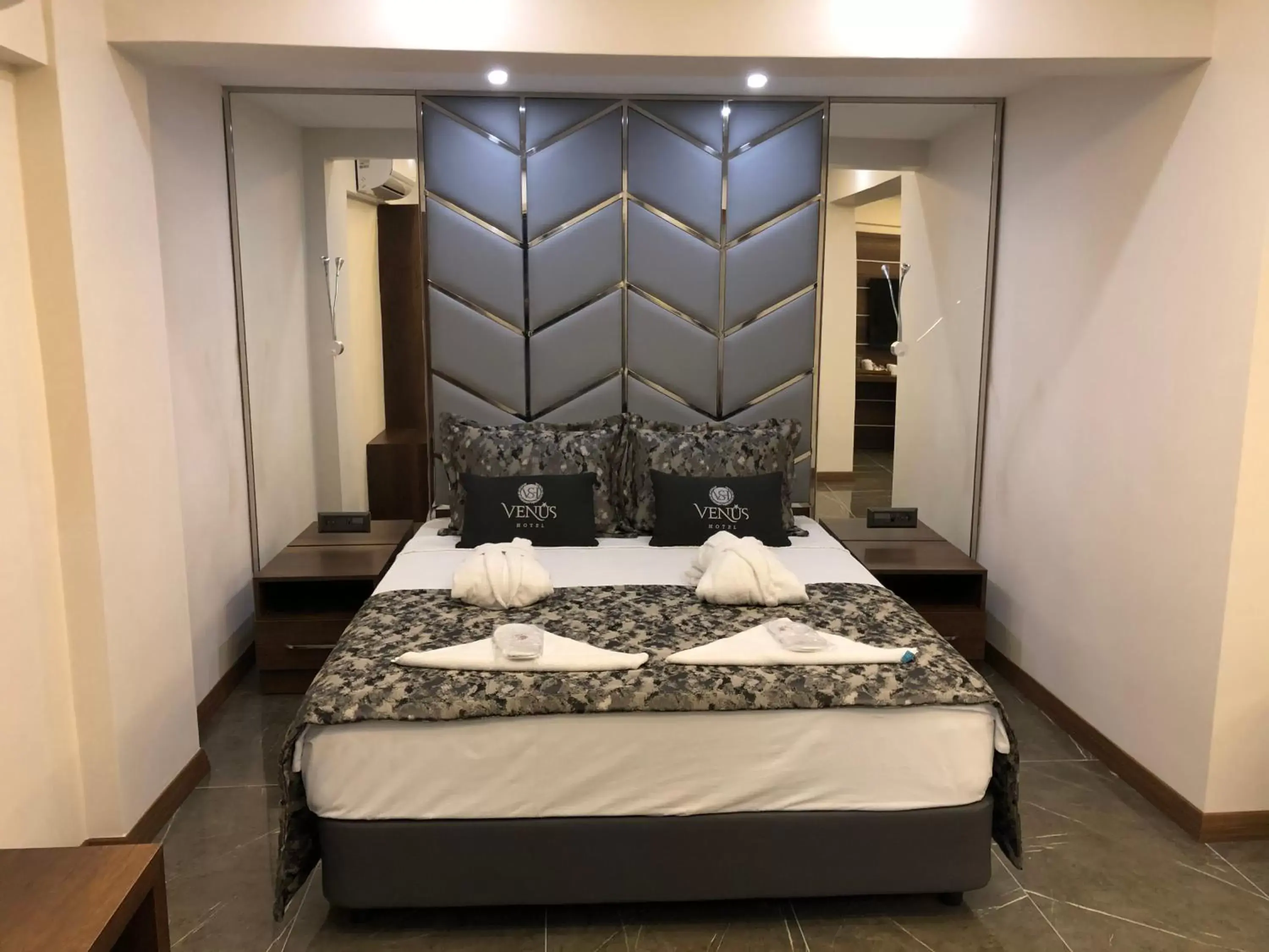 Bed in Venus Hotel Bed in Venus Hotel