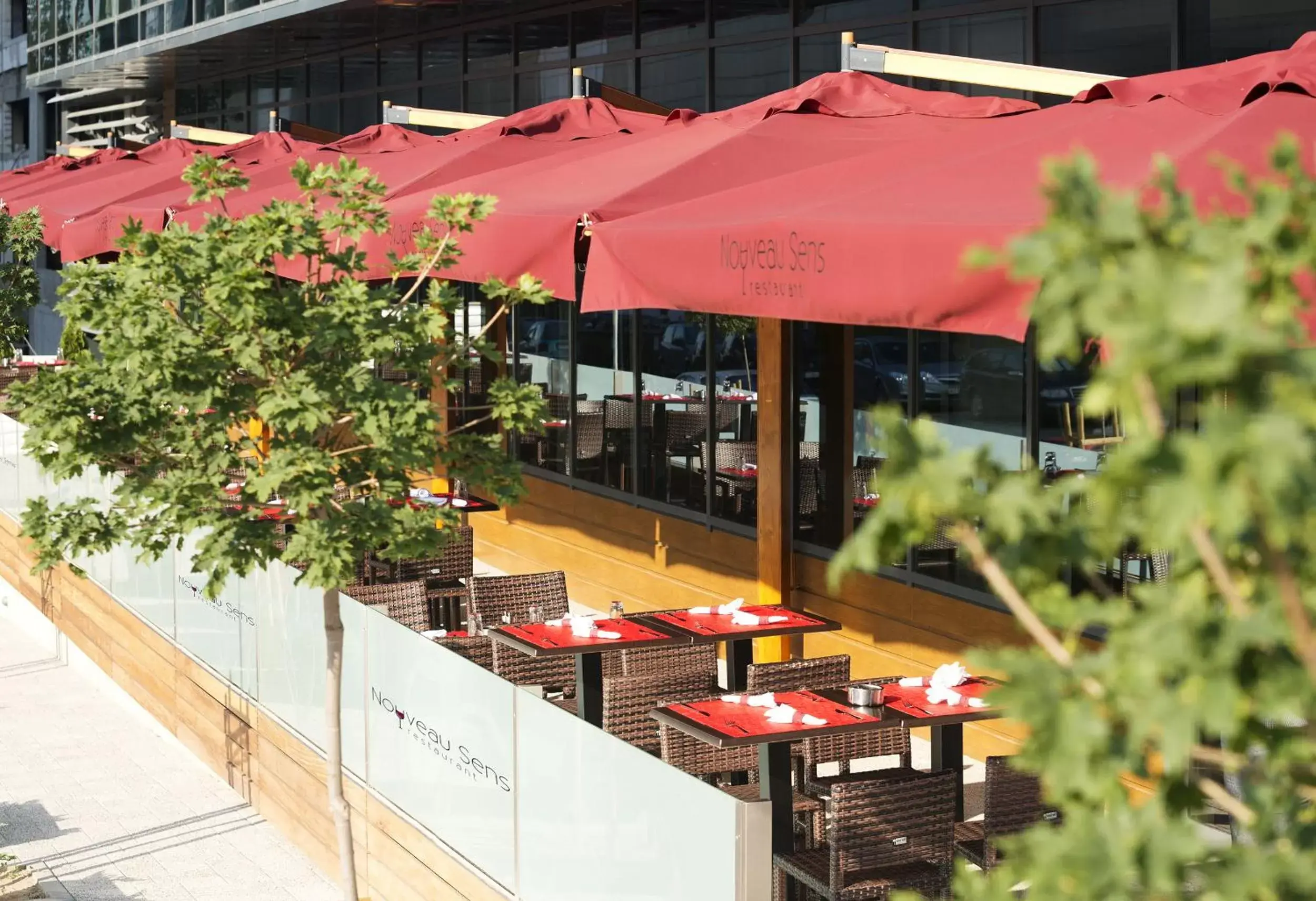 Patio, Restaurant/Places to Eat in Novotel Sofia