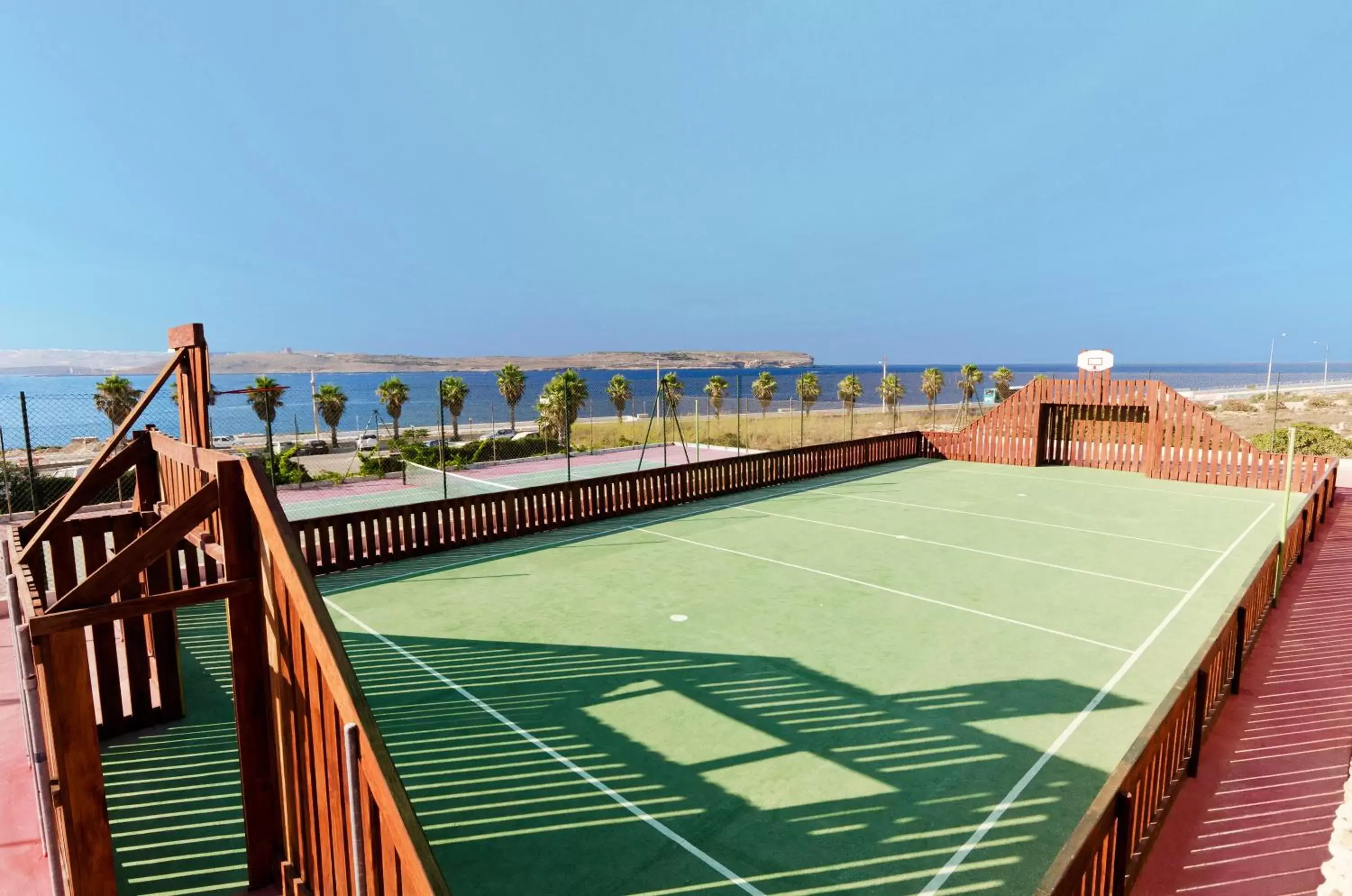 Tennis court in Paradise Bay Resort