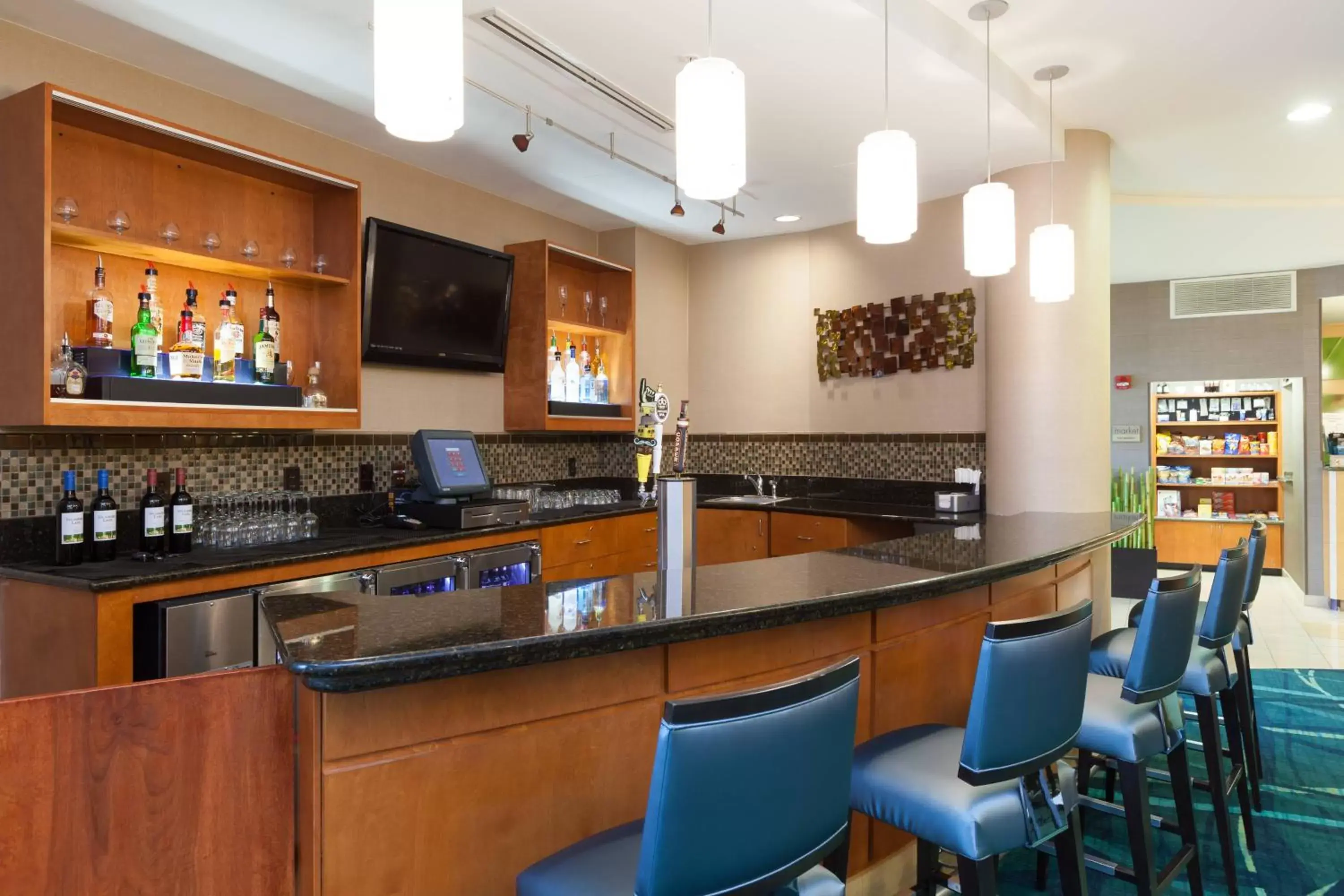 Lobby or reception, Lounge/Bar in SpringHill Suites Charlotte Lake Norman/Mooresville