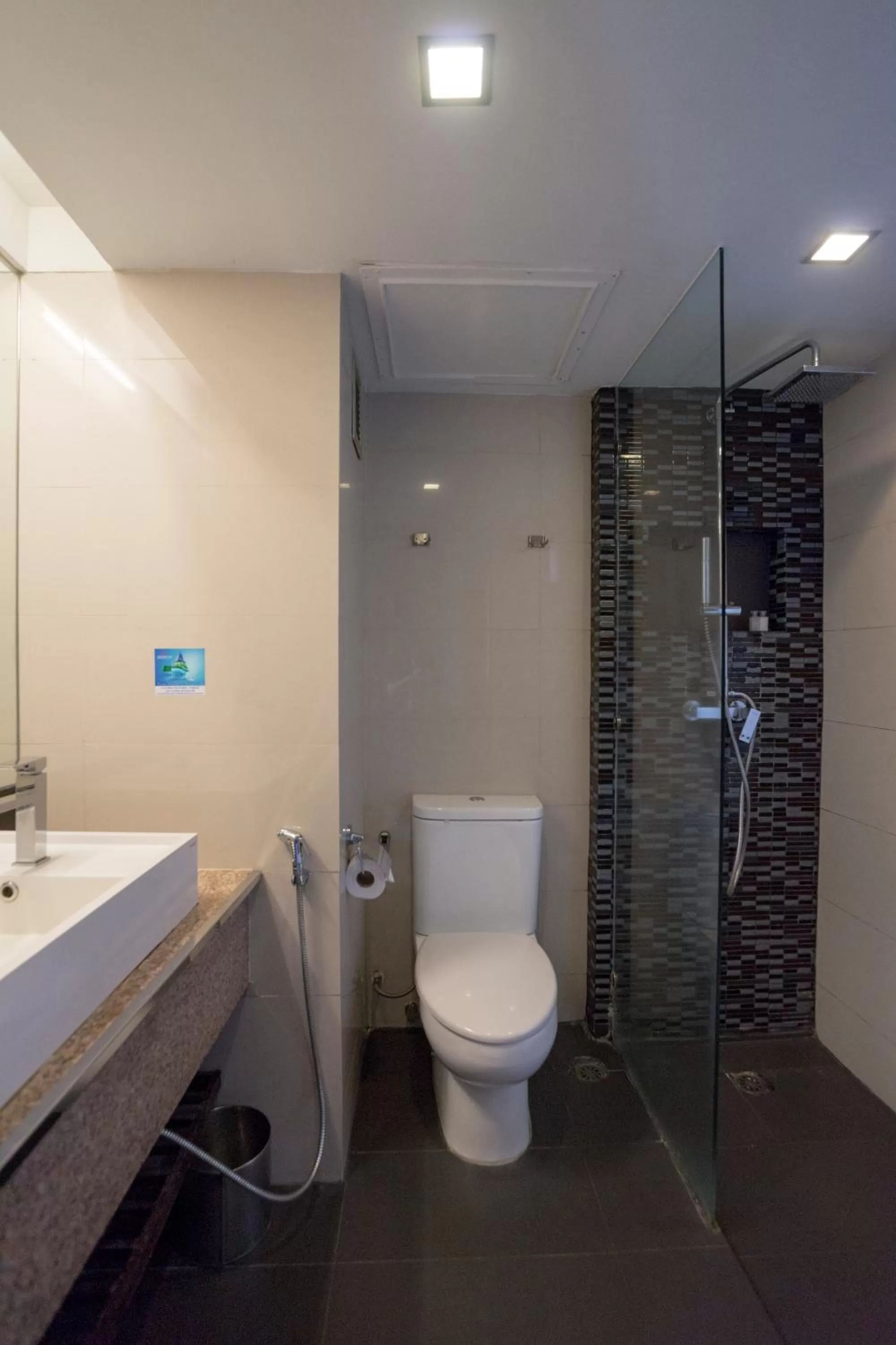 Kiss Gardenhome Chic Hotel