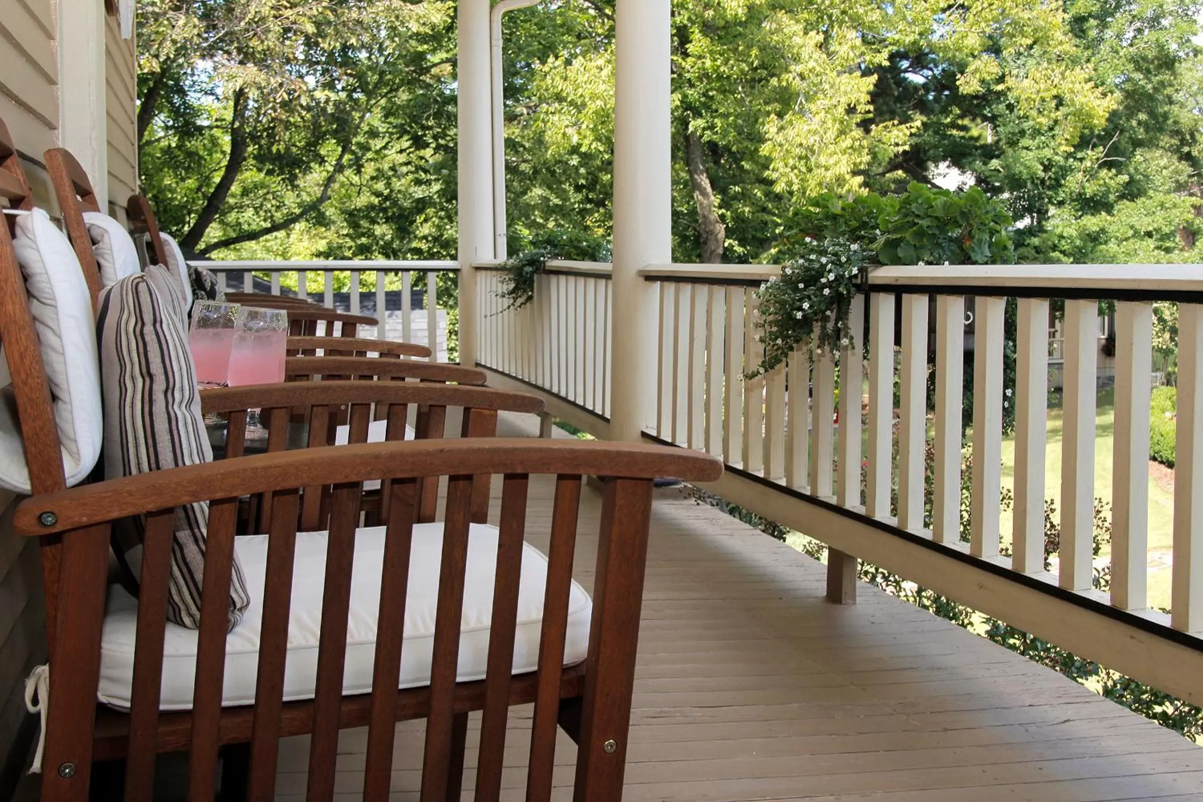 Balcony/Terrace in Heartstone Inn