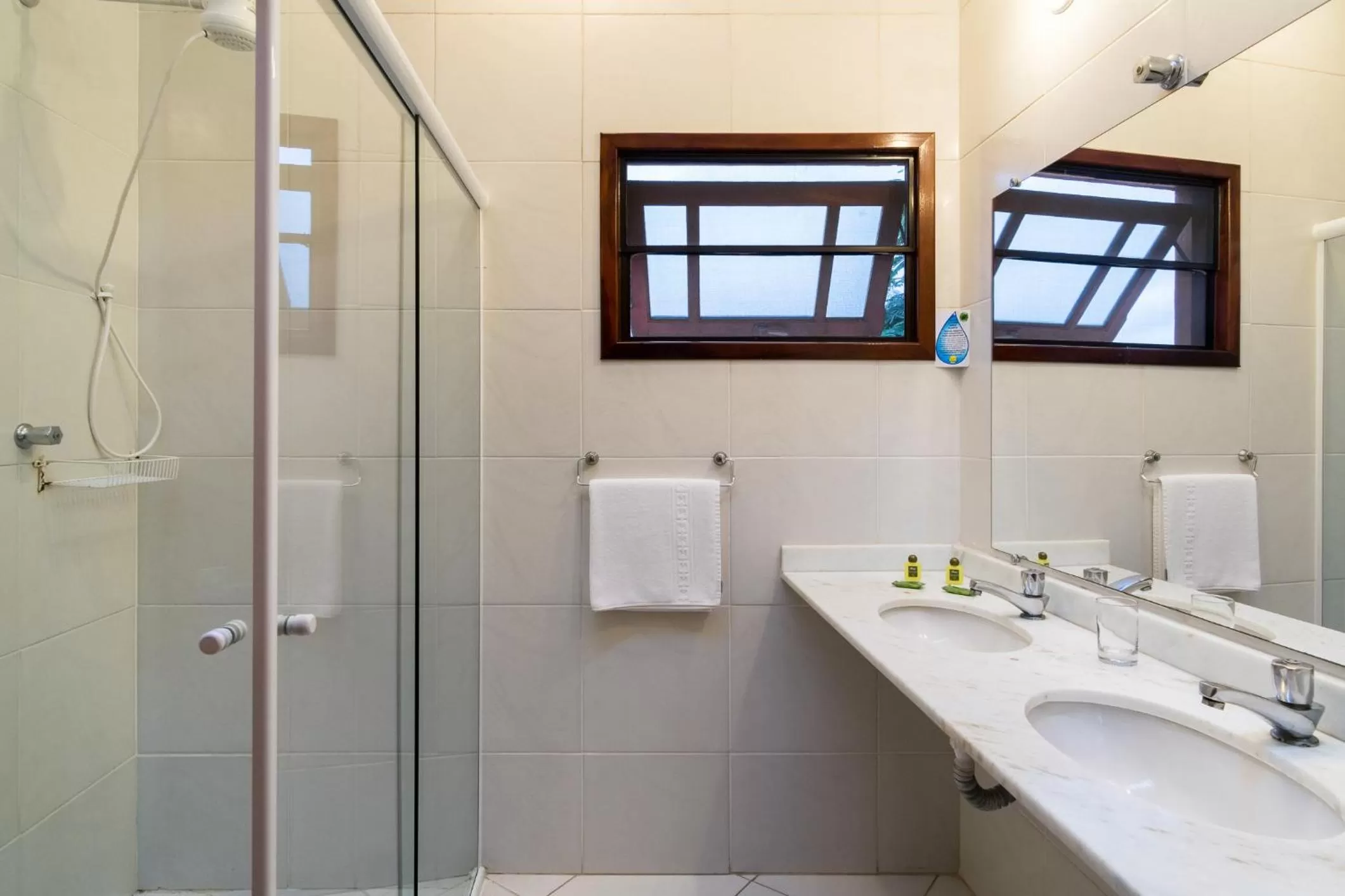 Shower in Pousada Mar Azul