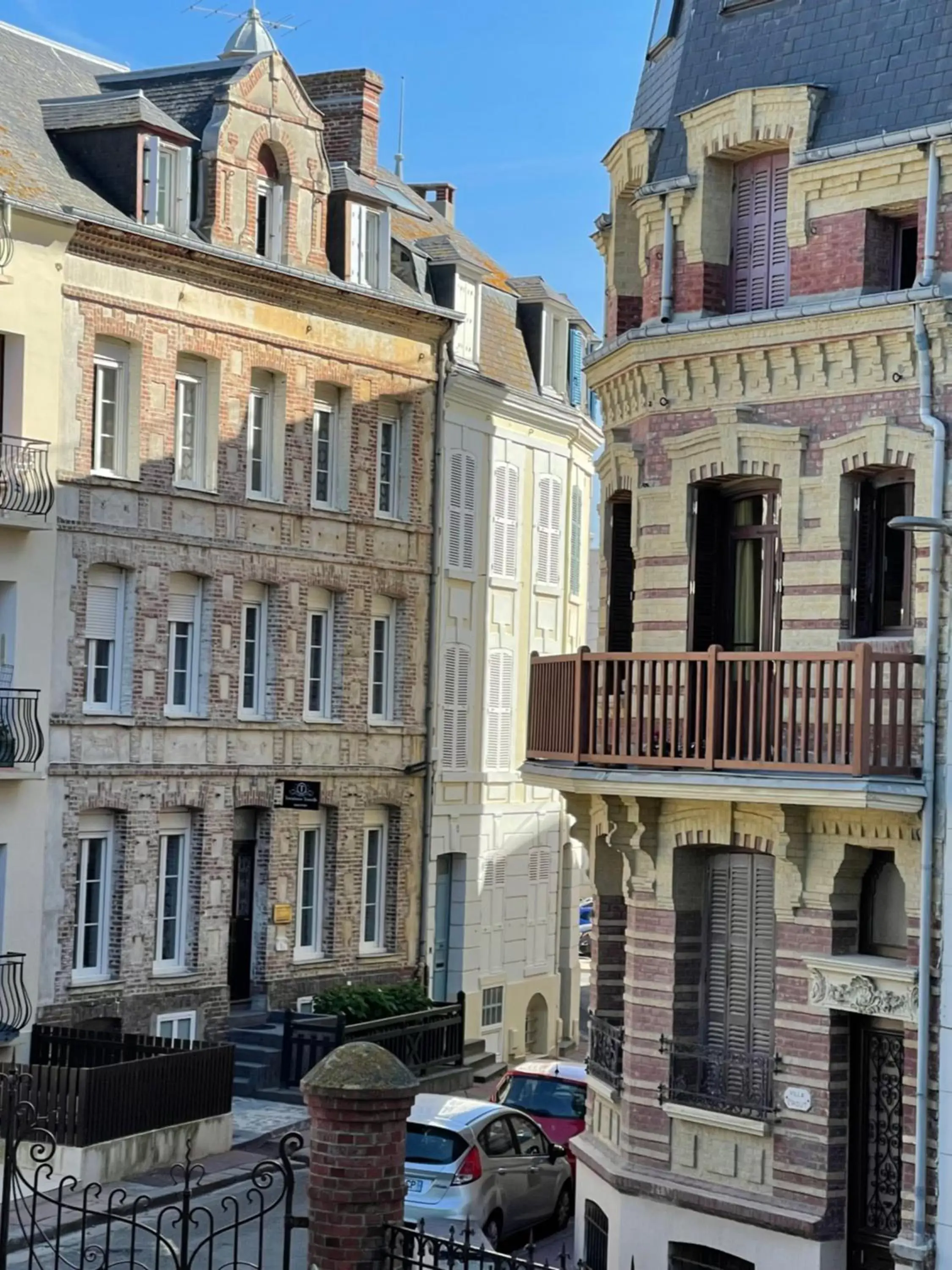 Property building, Neighborhood in TOWNHOUSE TROUVILLE - Appart'Hotel & Studios