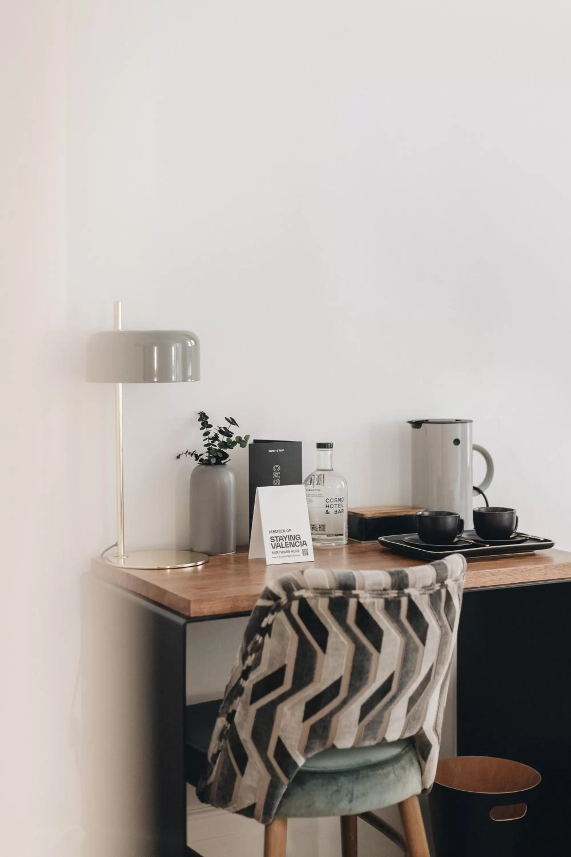 Coffee/tea facilities in Room Mate Cosmo - City Centre, Valencia