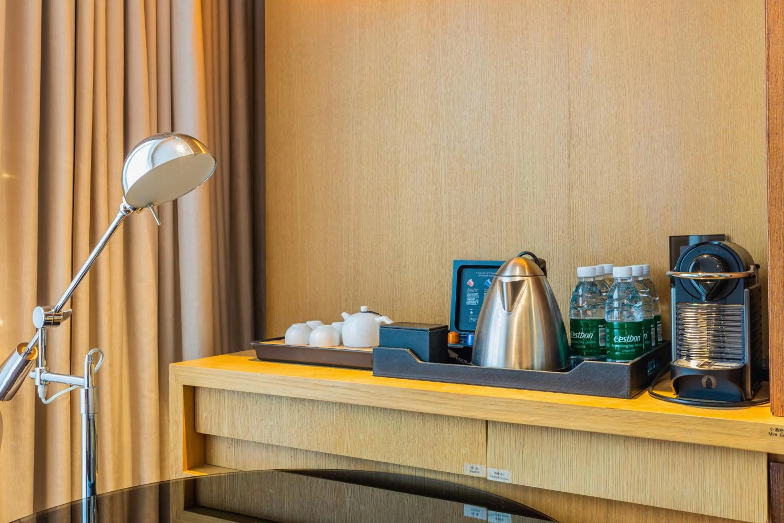 Coffee/tea facilities in Hotel Kapok Shenzhen Bay