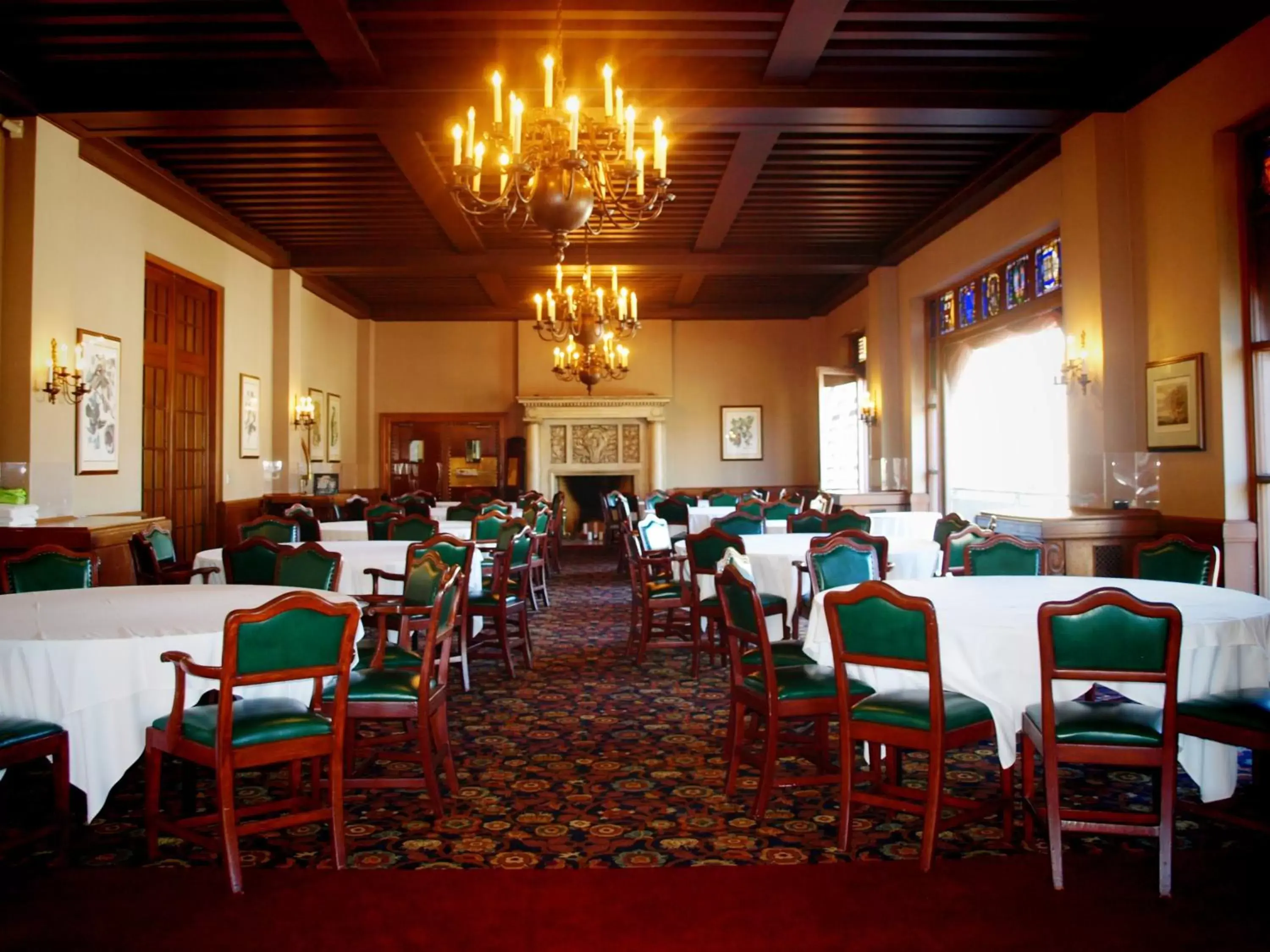 Restaurant/Places to Eat in University Club of San Francisco