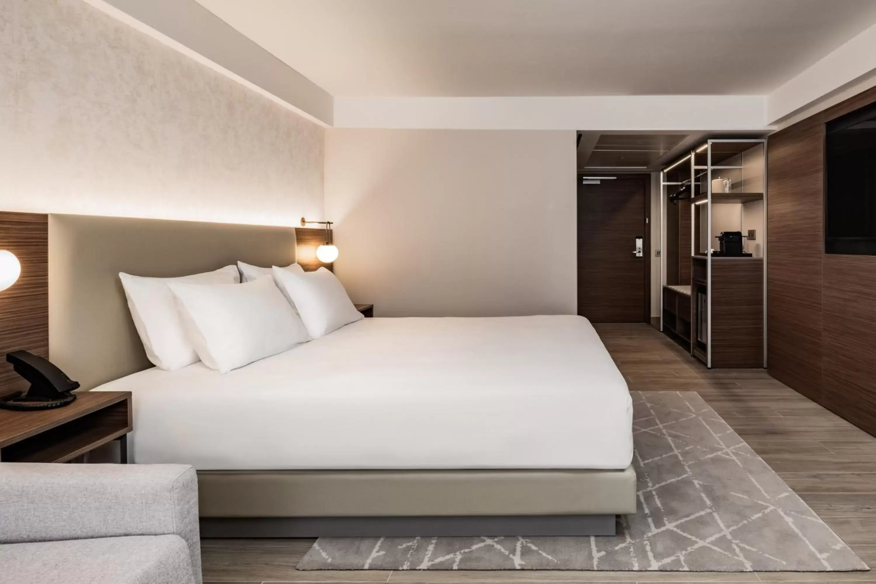 Bedroom, Bed in AC Hotel by Marriott St Julian's