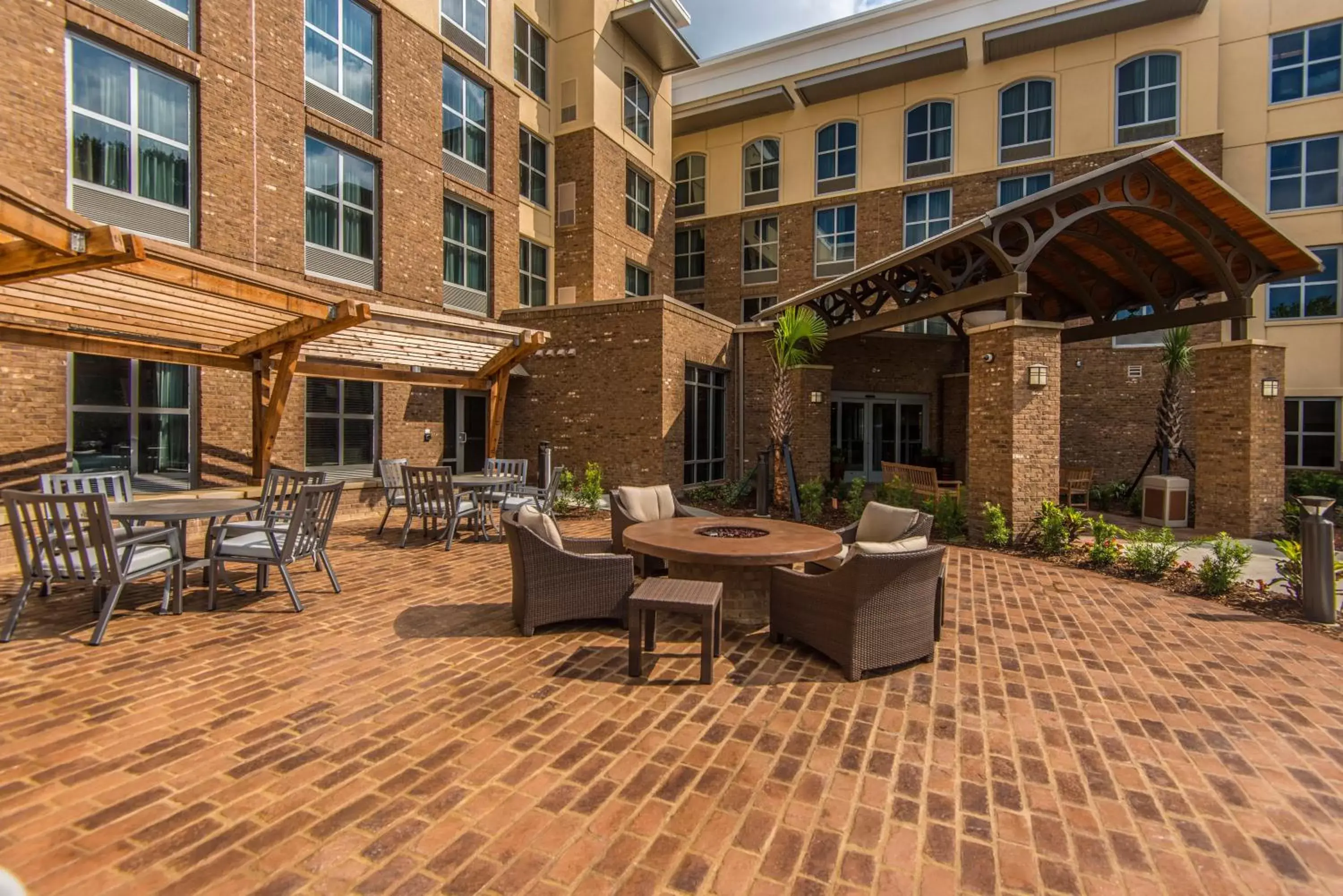 Property building in Staybridge Suites Charleston - Mount Pleasant, an IHG Hotel