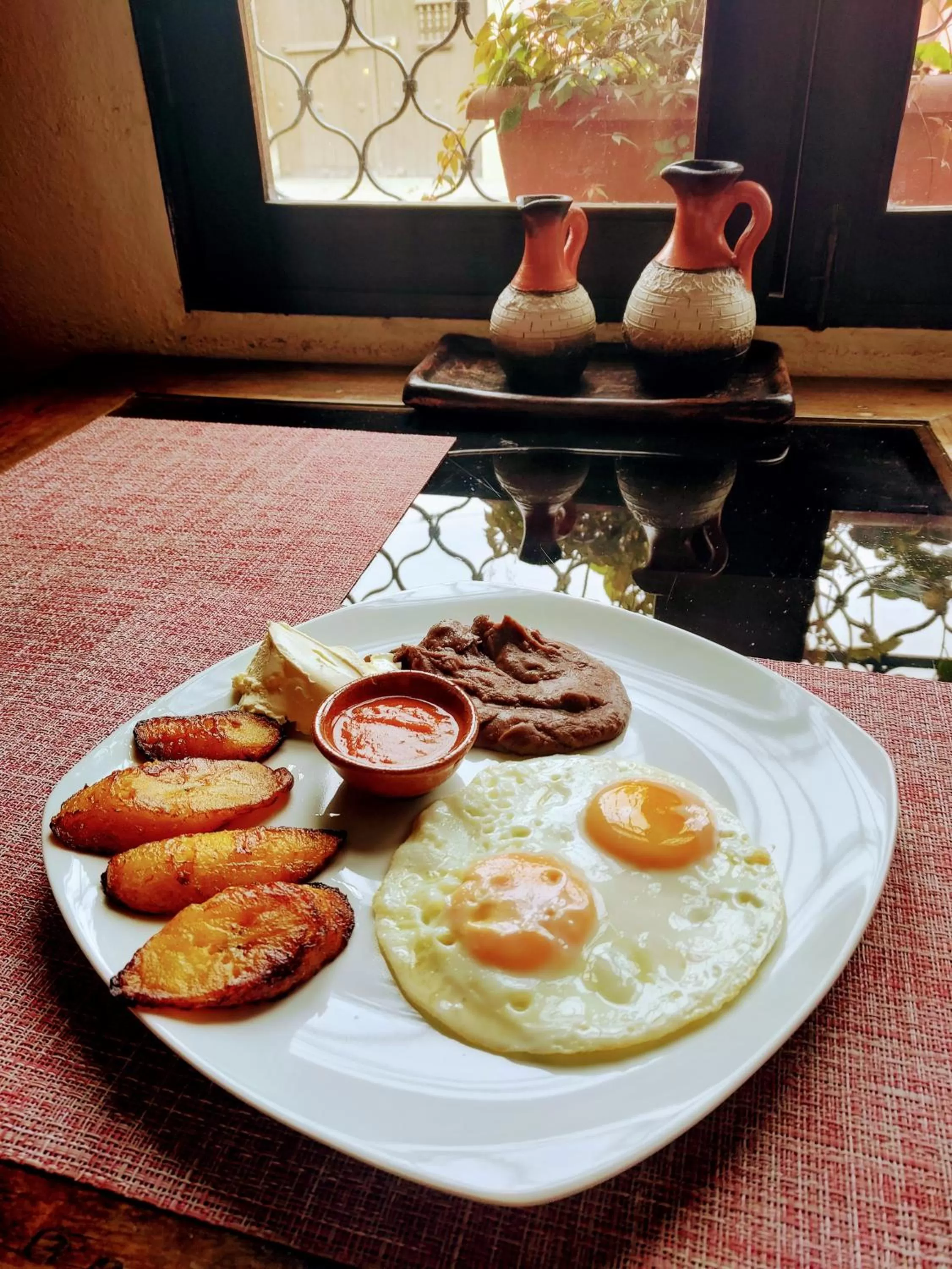 Breakfast in Francisco's rest house hotel