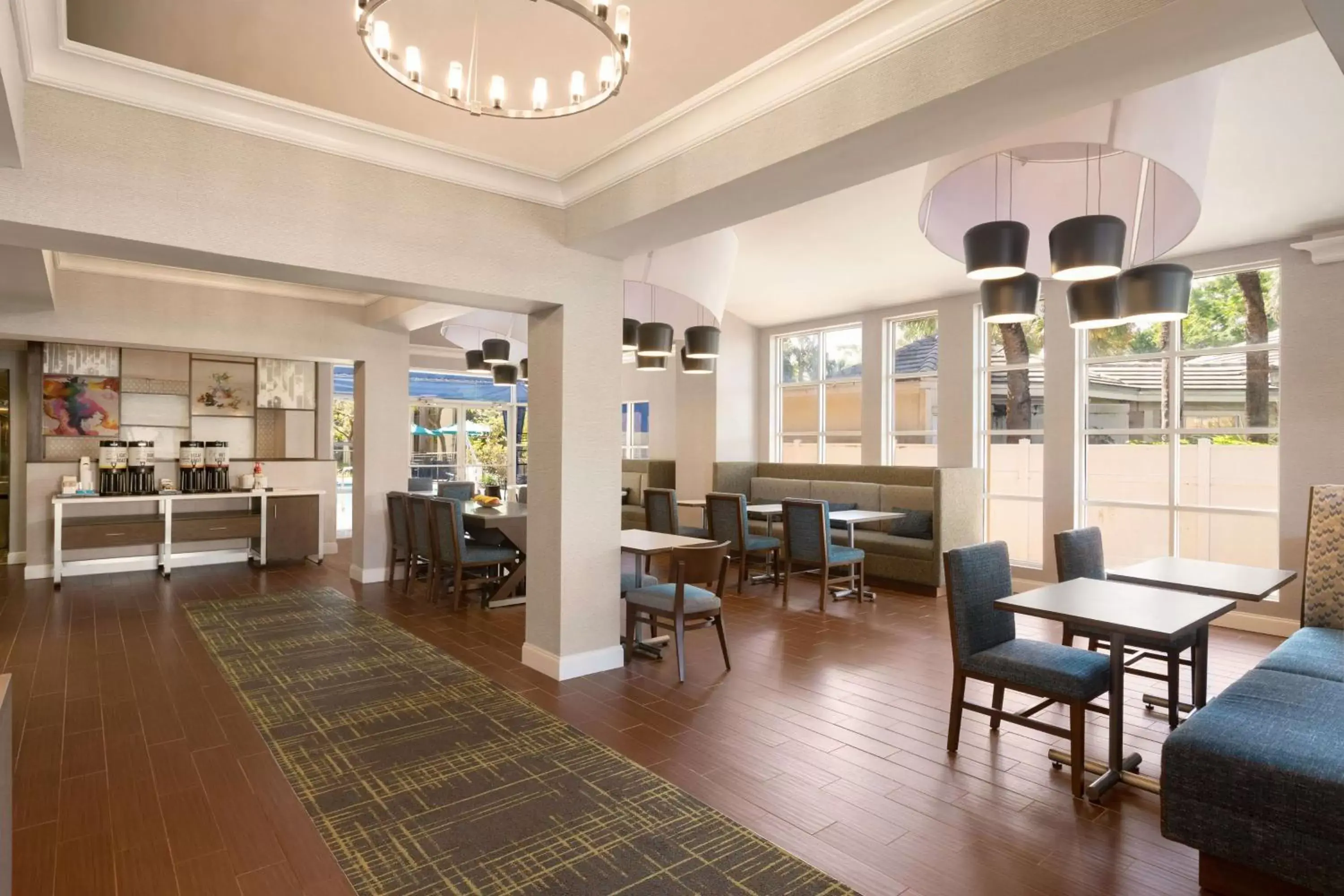 Lobby or reception, Restaurant/Places to Eat in Hampton Inn & Suites Fort Lauderdale Airport